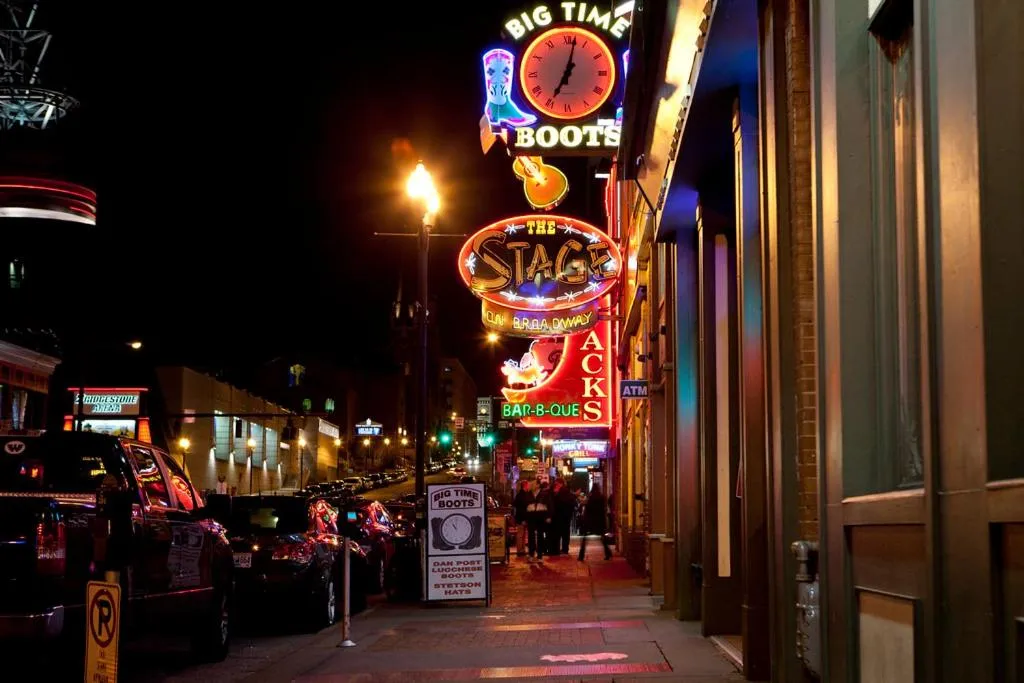 Neighbourhood in Nash Star Private Condo - 2bed, 2bath, Sleep 6, 25 Min Walk To Broadway And All Nashville Attractions, Pool, Gym