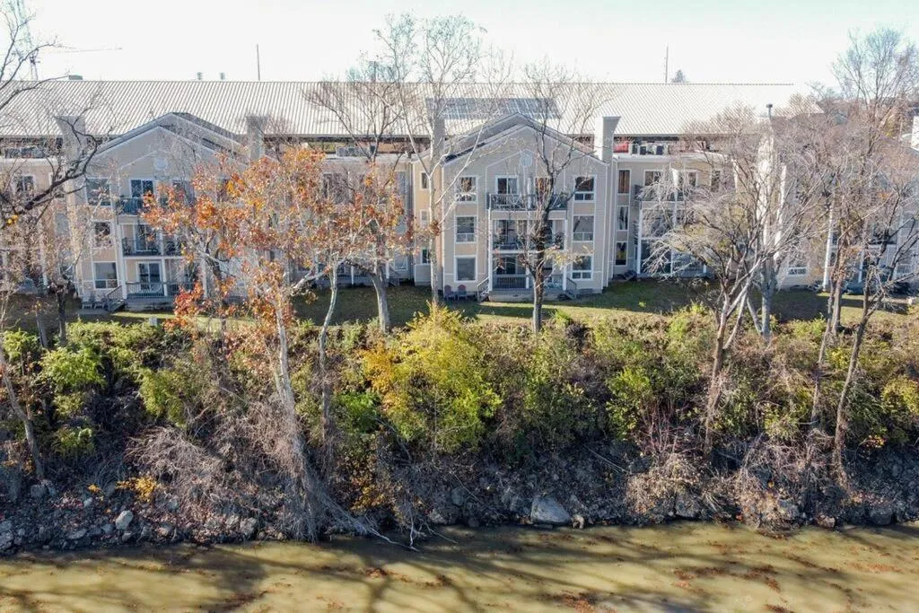 Property building in Nash Star Private Condo - 2bed, 2bath, Sleep 6, 25 Min Walk To Broadway And All Nashville Attractions, Pool, Gym