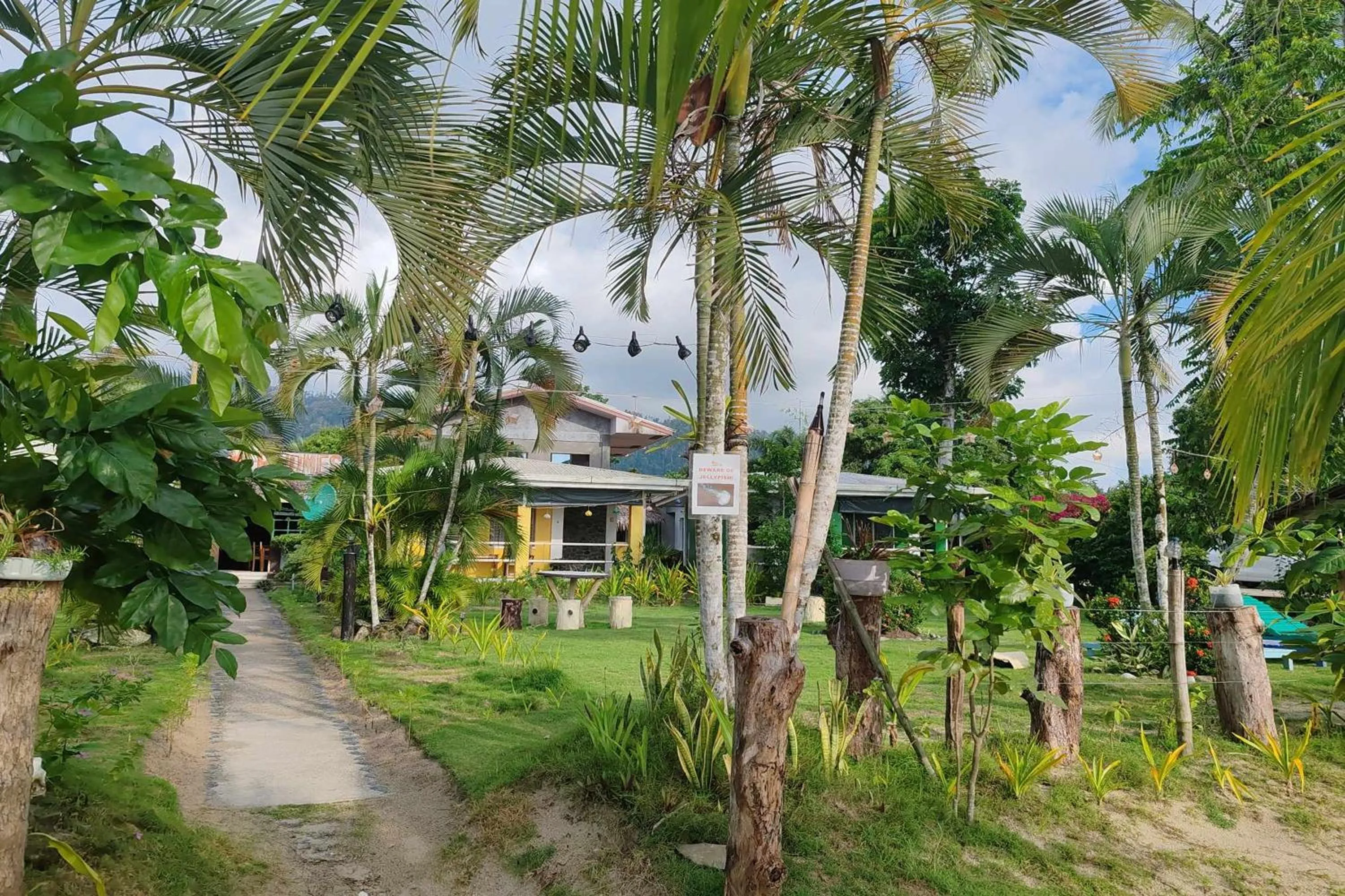 Day in Summer Homes Beach Front Resort and Cottages Port Barton