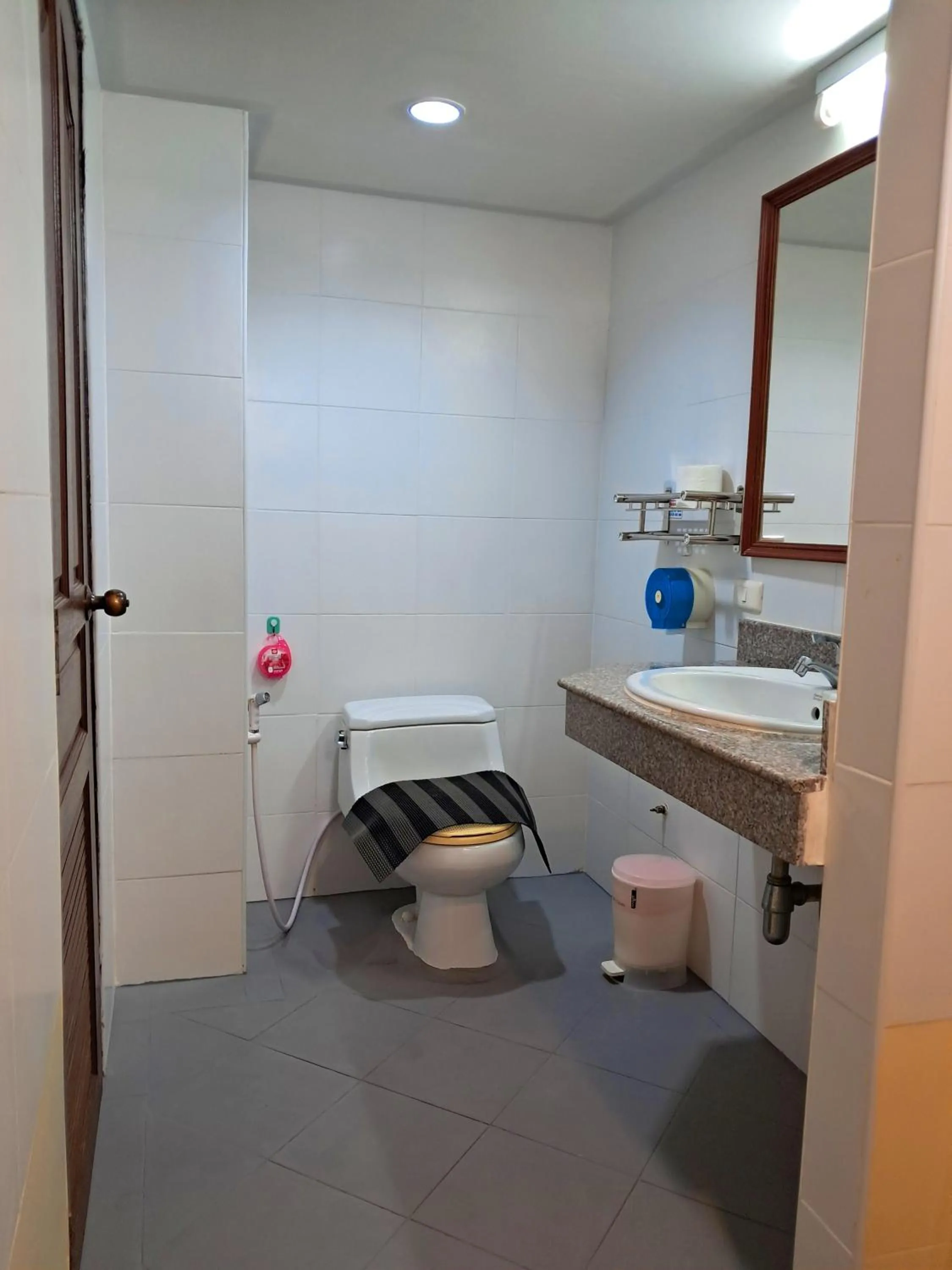 Baan Thara Guesthouse