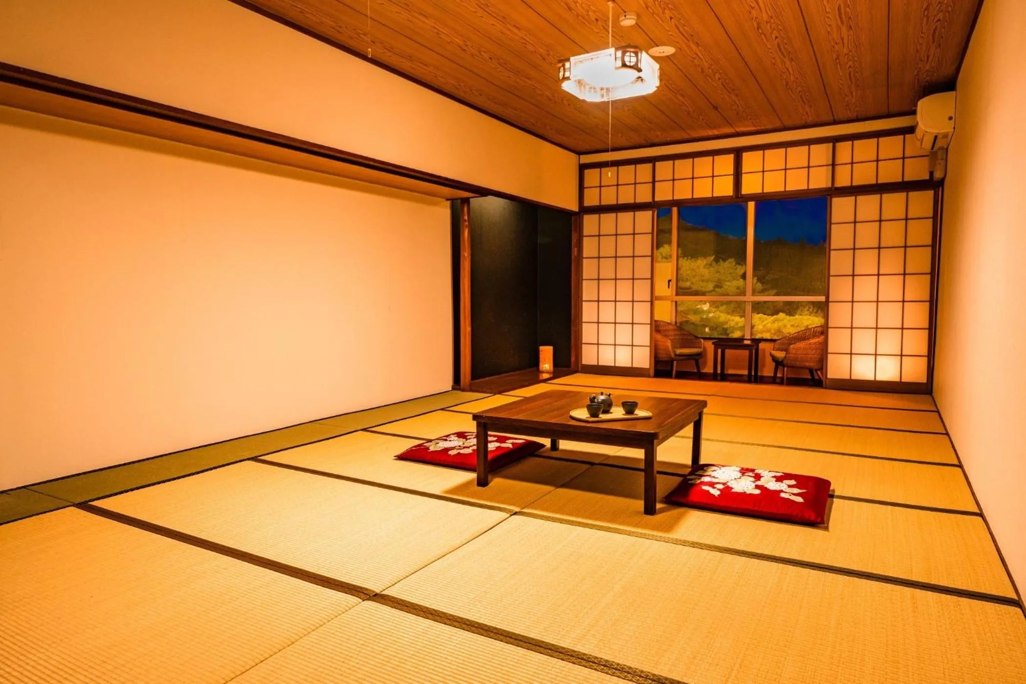 Photo of the whole room in Ooedo Onsen Monogatari Unzen Toyokan
