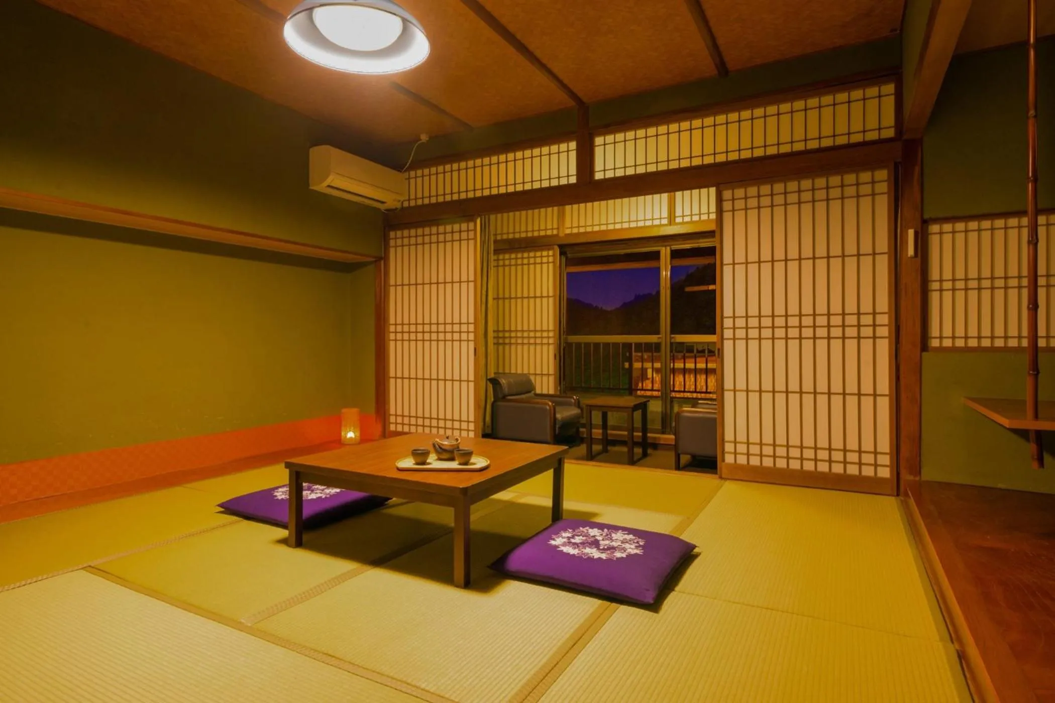 Photo of the whole room in Ooedo Onsen Monogatari Unzen Toyokan