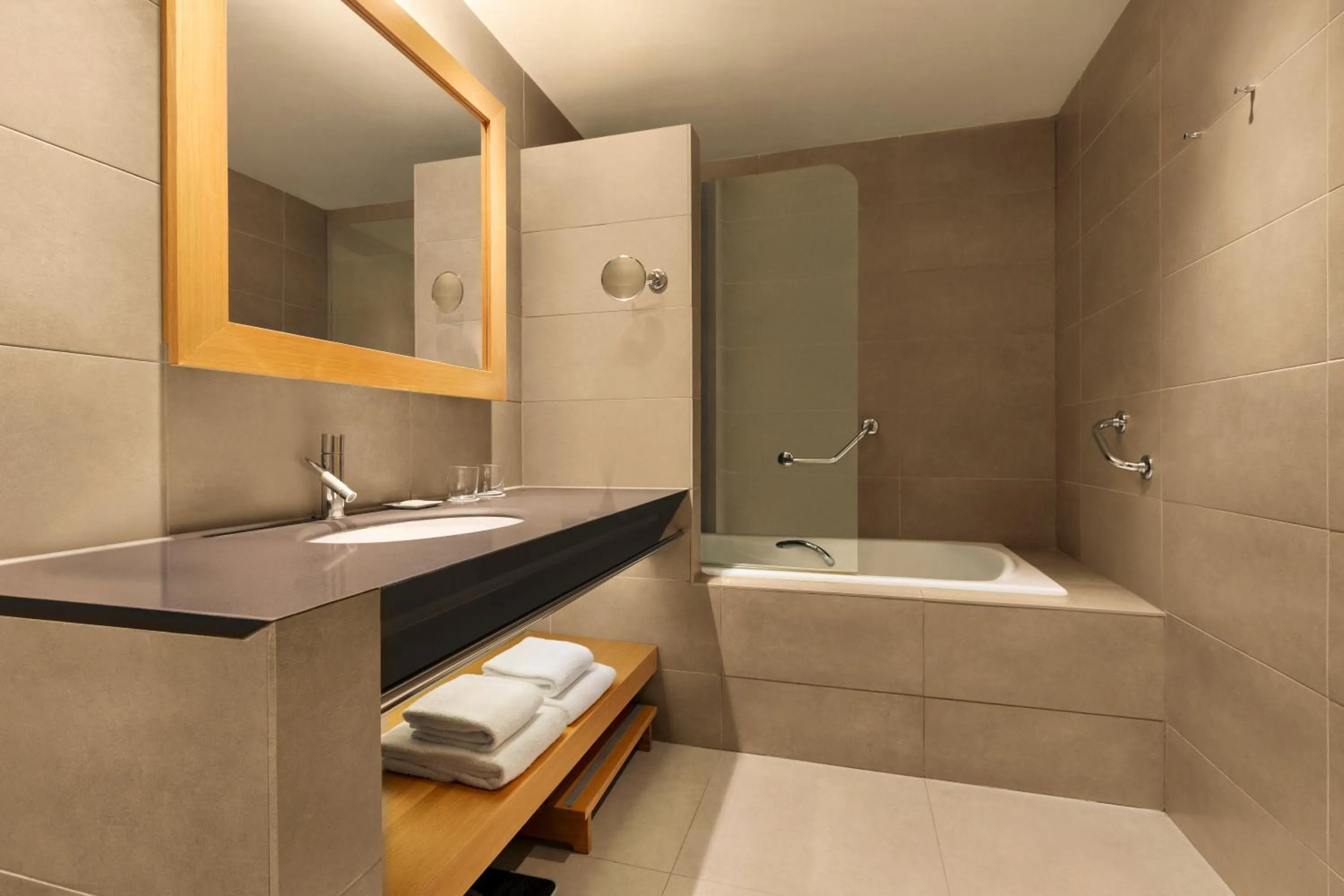 Zeus Thessaloniki Lazart