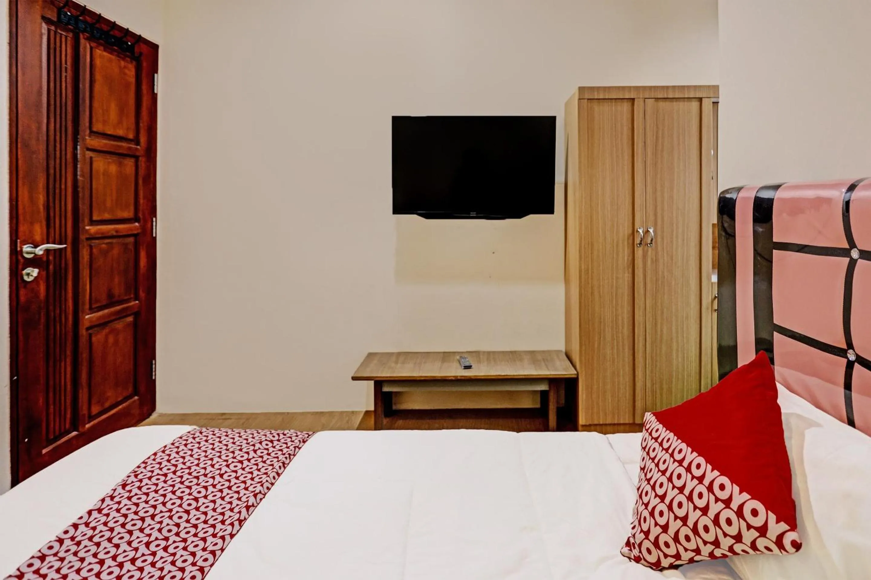 Bedroom, Bed in Hotel O Aulia Homestay Syariah