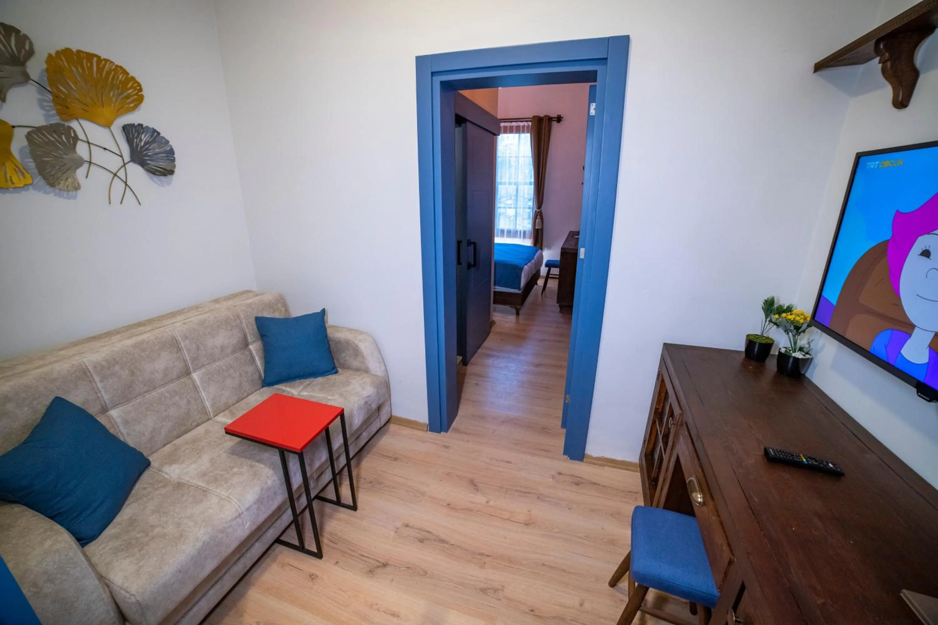 Guests in Sofa Hotels Kaleiçi