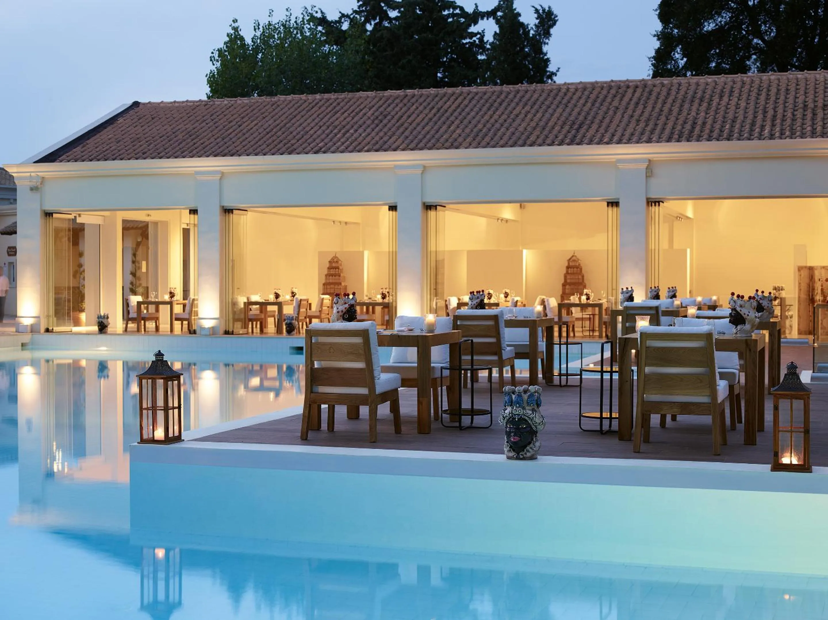 Restaurant/places to eat in Grecotel Eva Palace