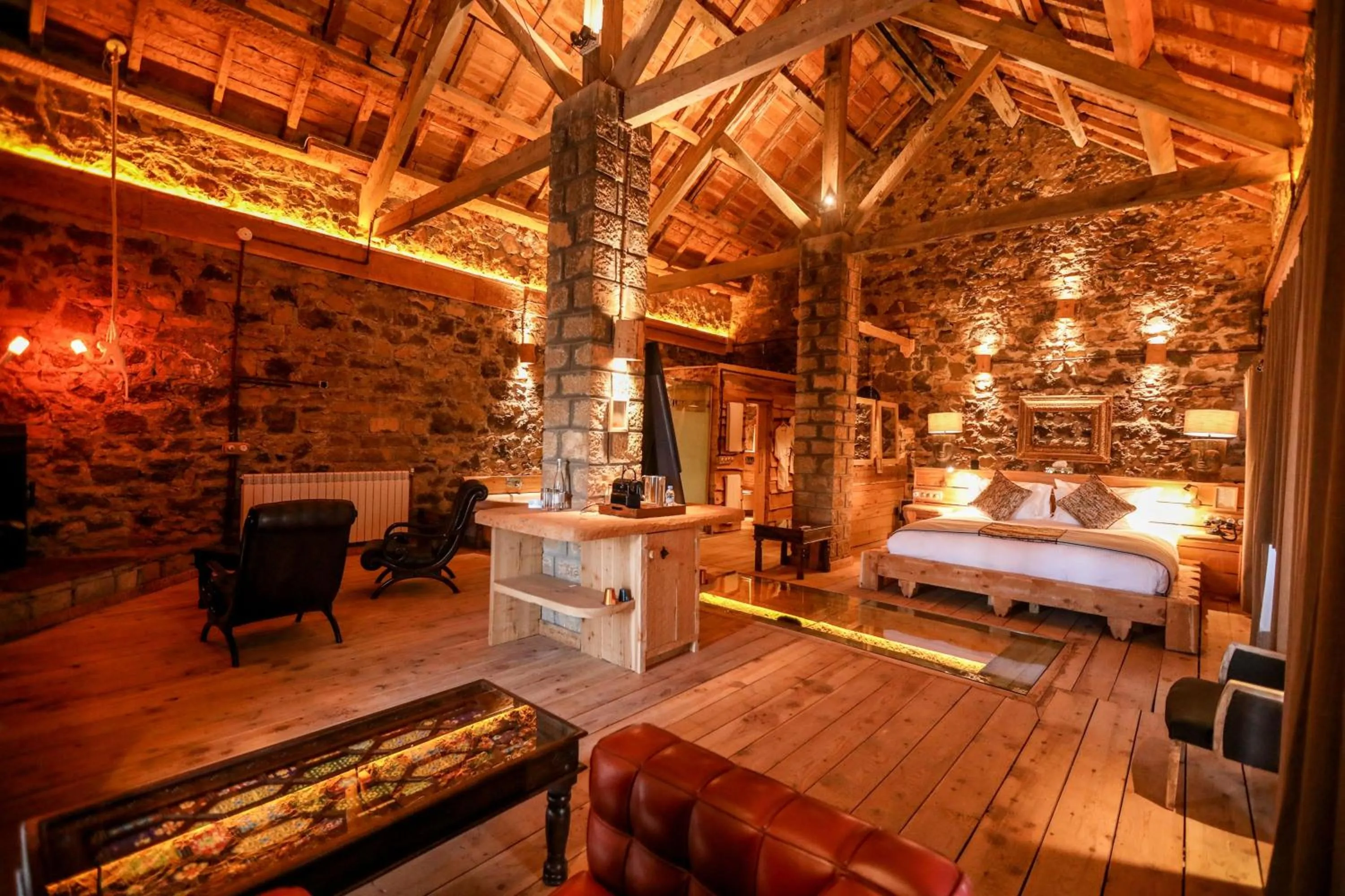 Bed in Hotel Xaluca Spa Aguelmame Sidi Ali