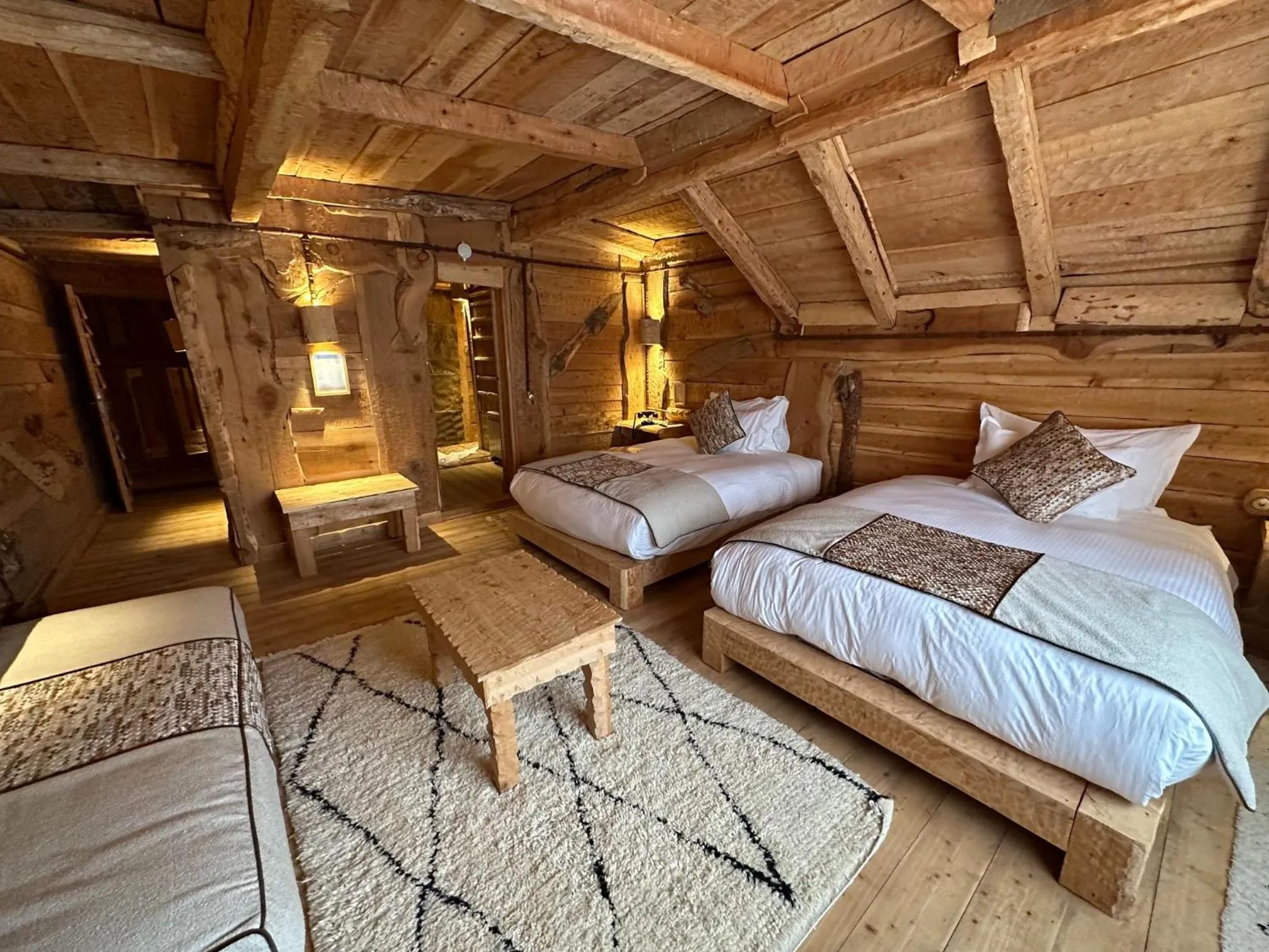 Bed in Hotel Xaluca Spa Aguelmame Sidi Ali