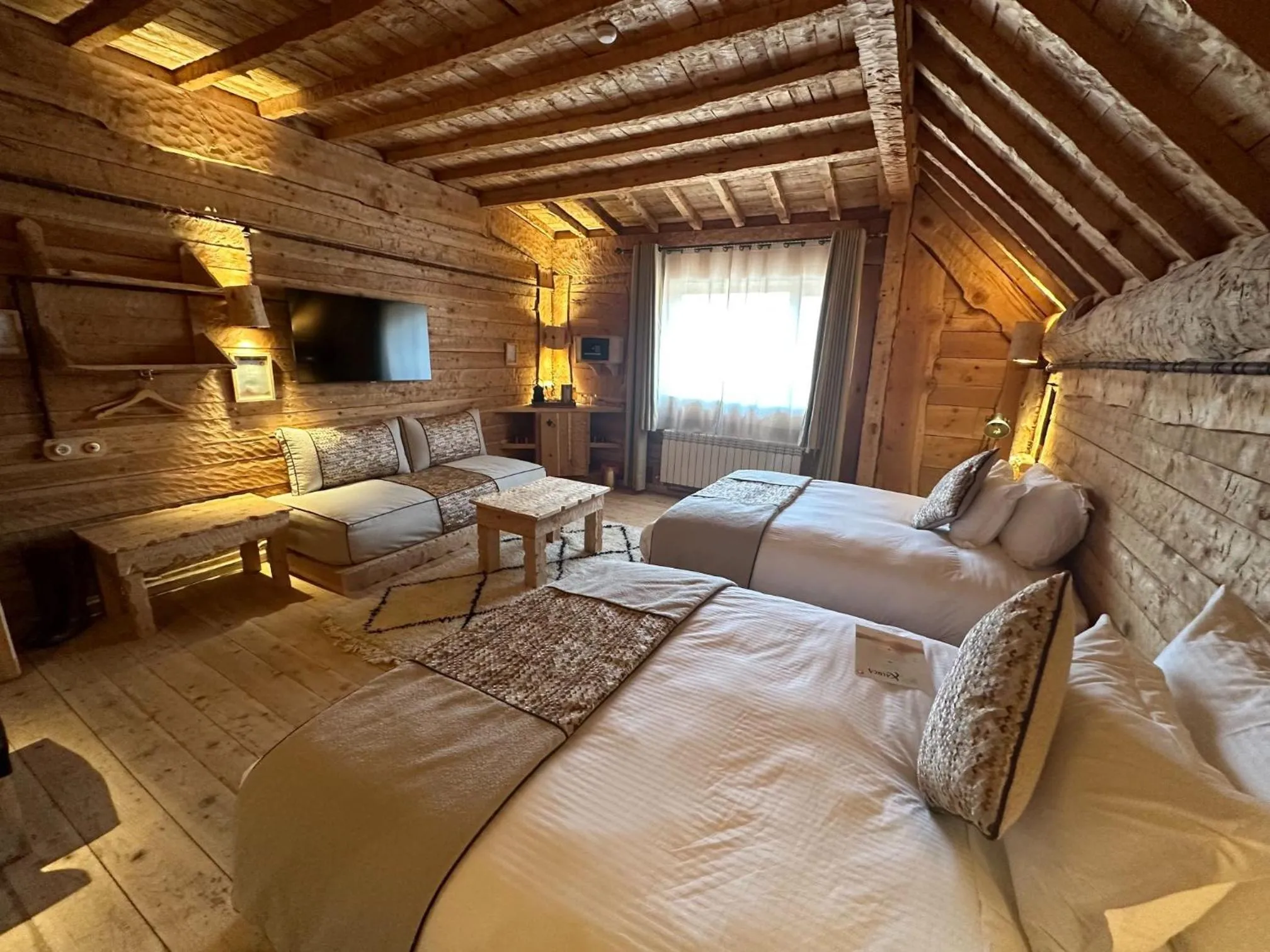 Bed in Hotel Xaluca Spa Aguelmame Sidi Ali