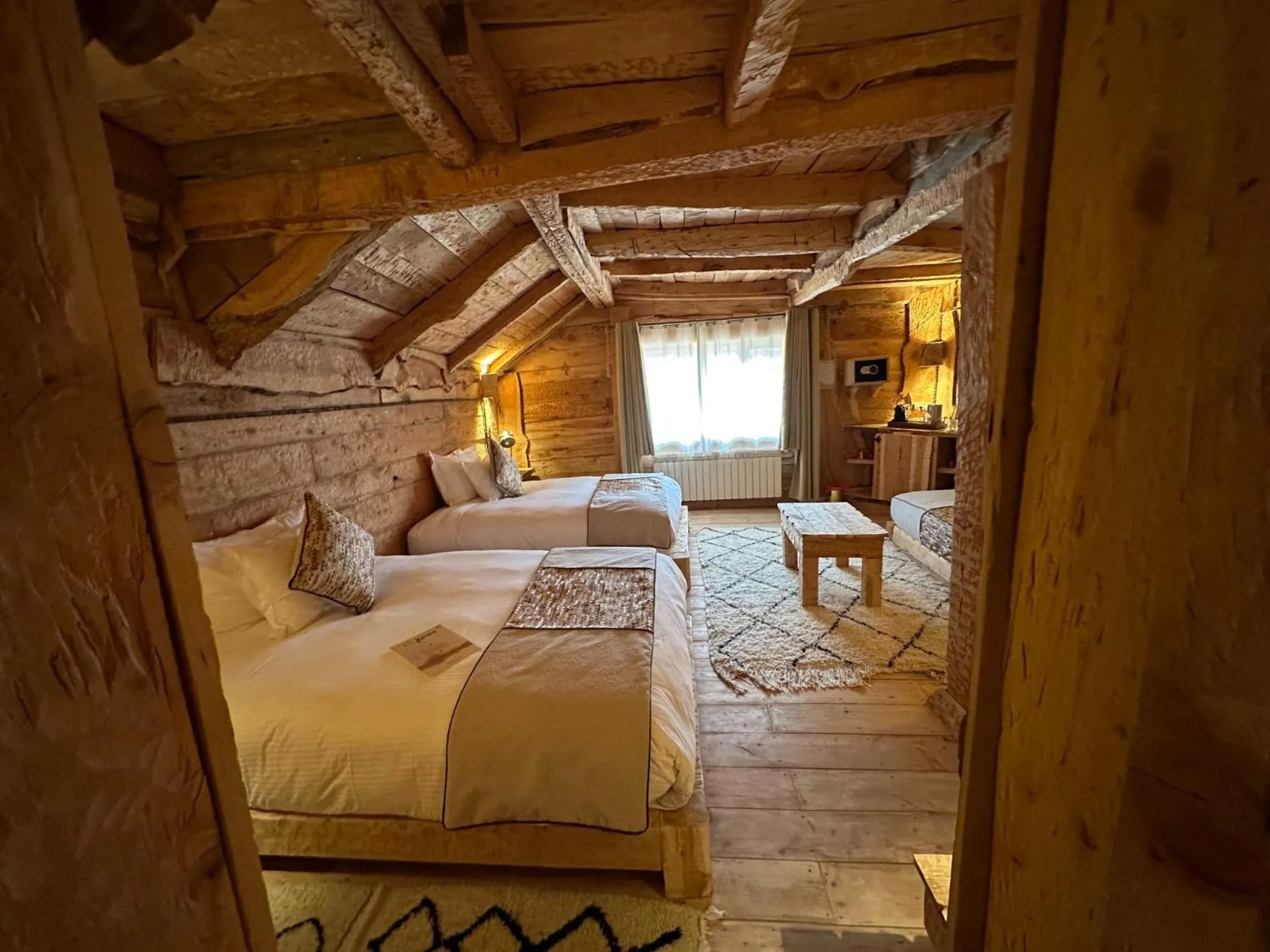 Photo of the whole room, Bed in Hotel Xaluca Spa Aguelmame Sidi Ali