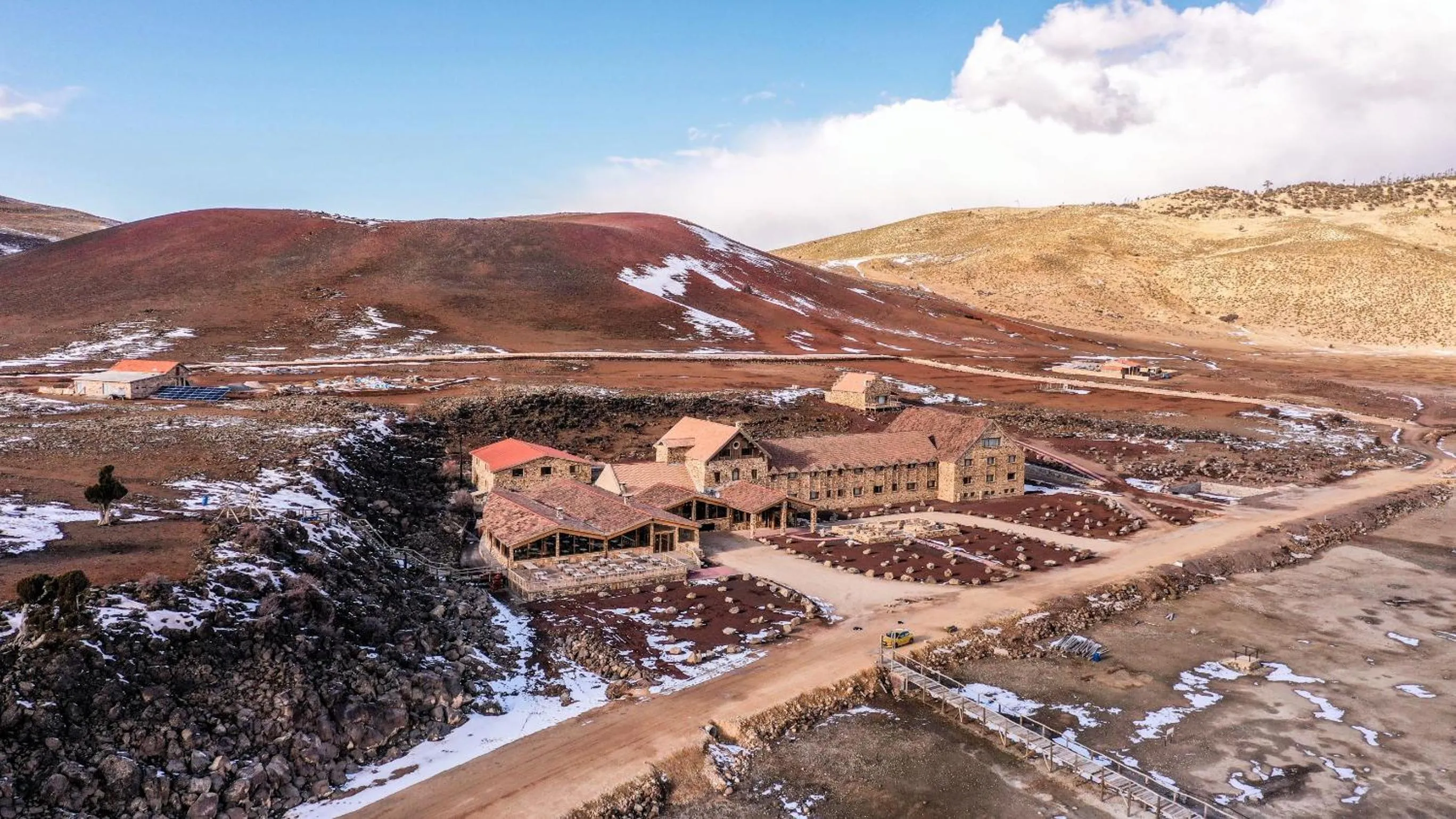 Property building in Hotel Xaluca Spa Aguelmame Sidi Ali