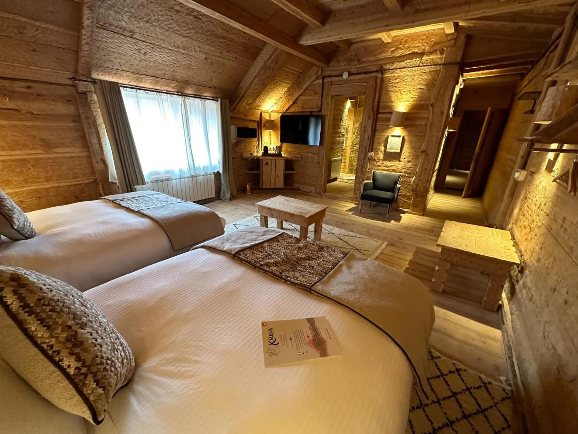 Bed in Hotel Xaluca Spa Aguelmame Sidi Ali