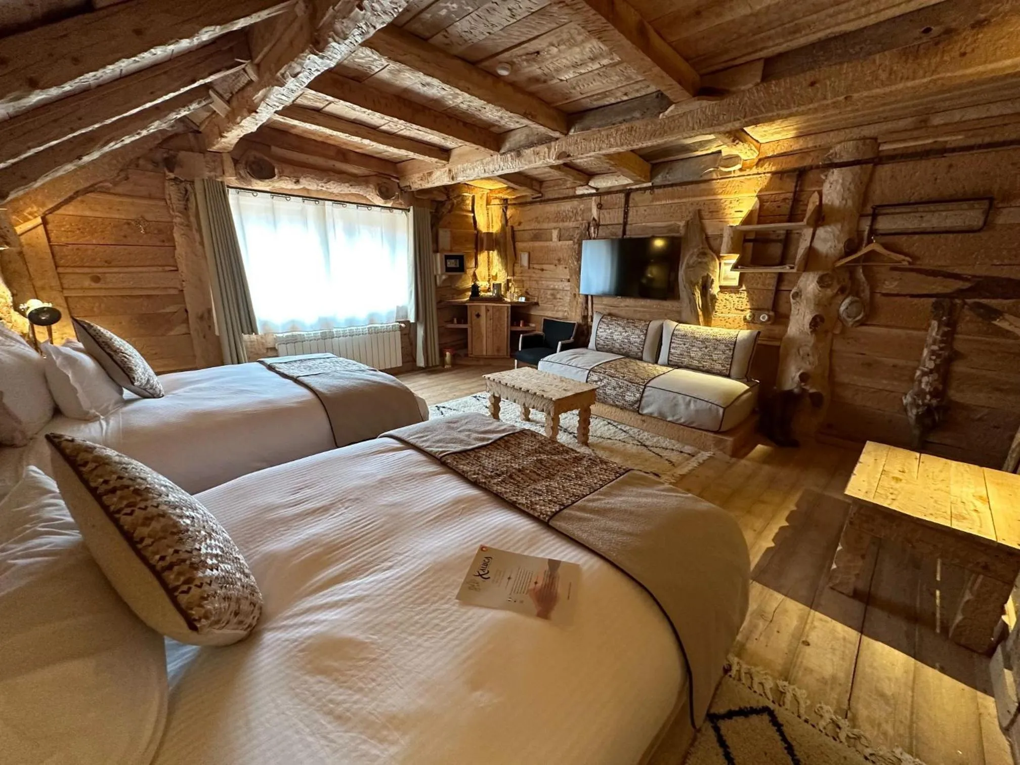 Bed in Hotel Xaluca Spa Aguelmame Sidi Ali