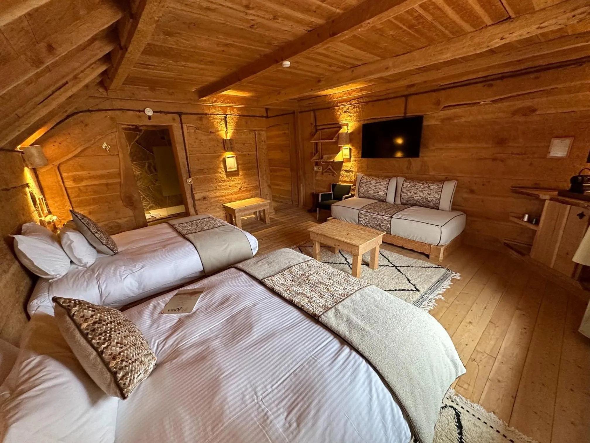 Bed in Hotel Xaluca Spa Aguelmame Sidi Ali