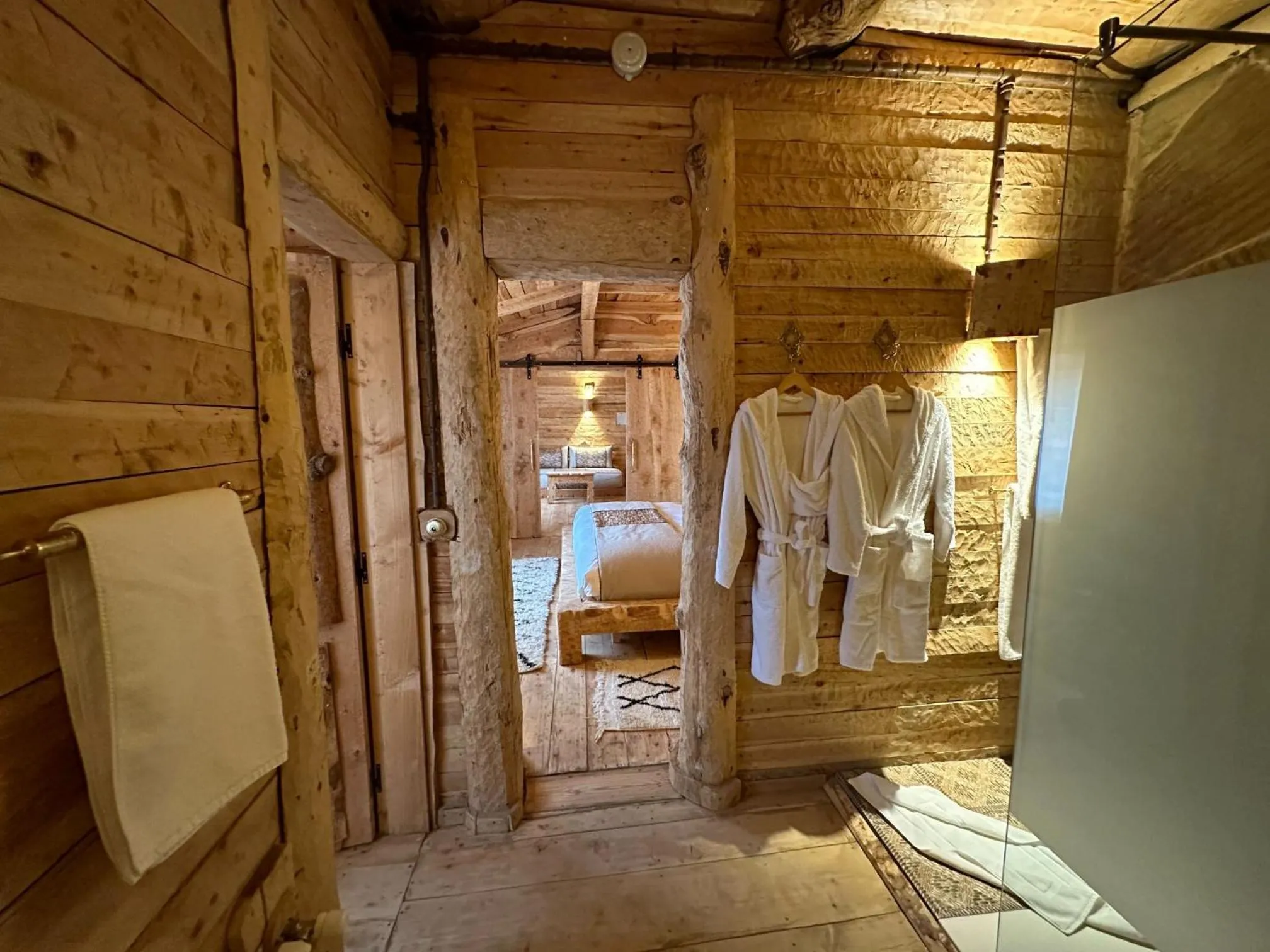 Bed in Hotel Xaluca Spa Aguelmame Sidi Ali