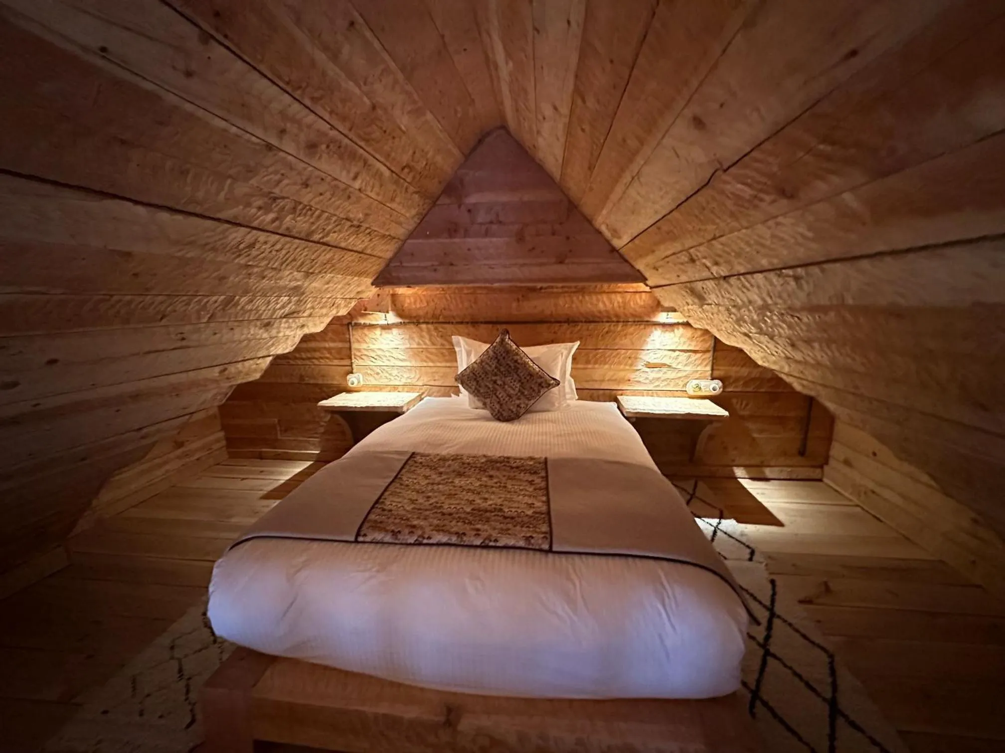 Bed in Hotel Xaluca Spa Aguelmame Sidi Ali