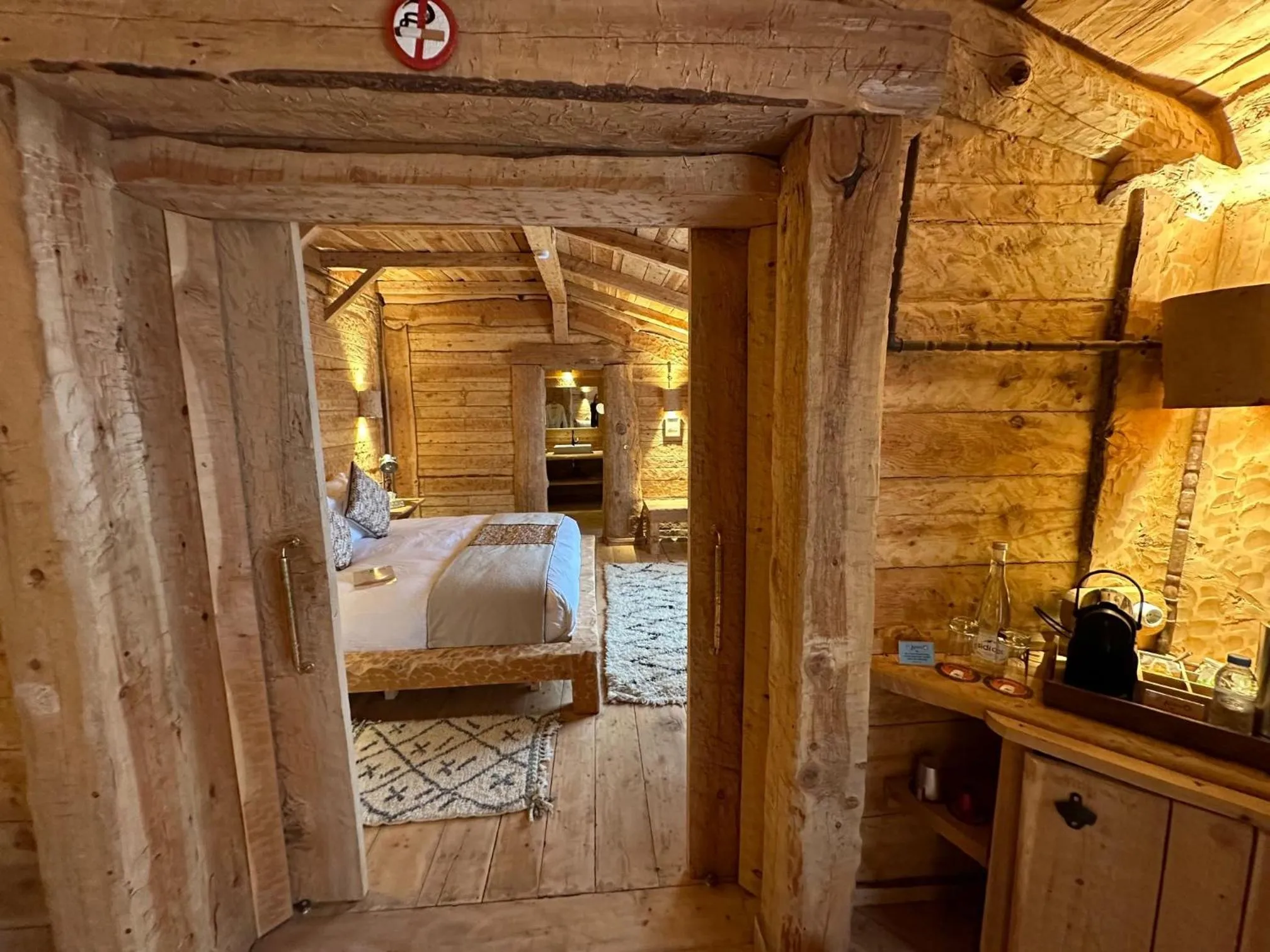 Bed in Hotel Xaluca Spa Aguelmame Sidi Ali