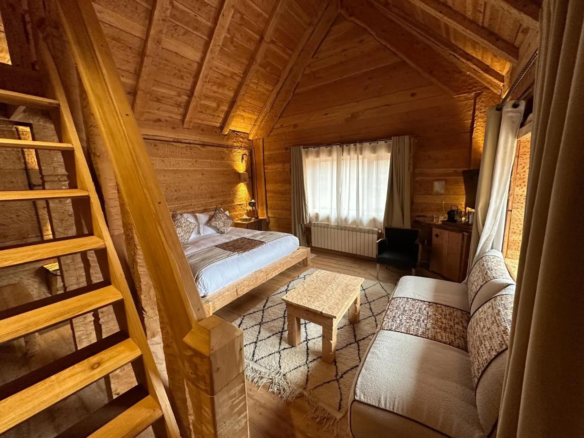 Bedroom, Bed in Hotel Xaluca Spa Aguelmame Sidi Ali