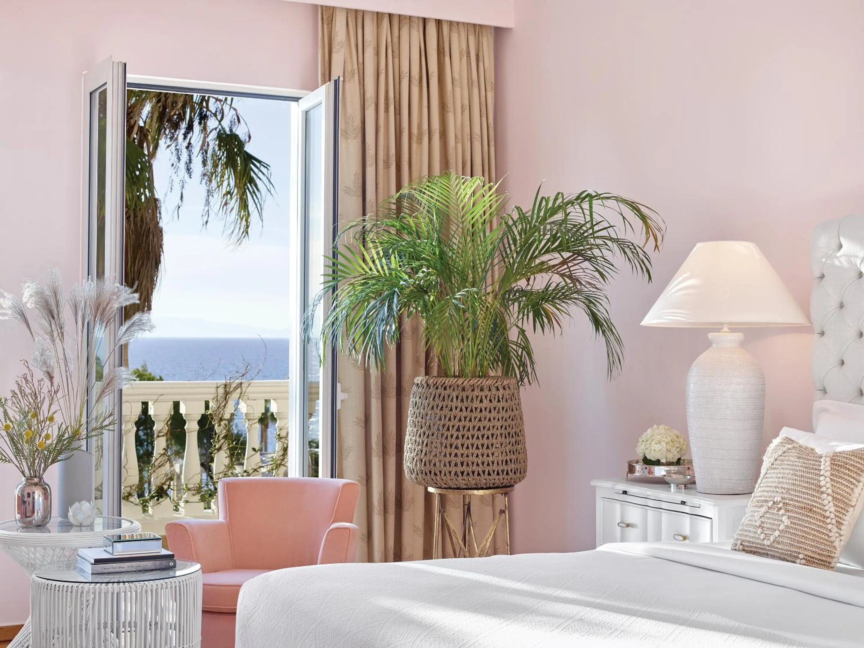 Bed in Mandola Rosa at Riviera Olympia, A Grecotel Resort to Live