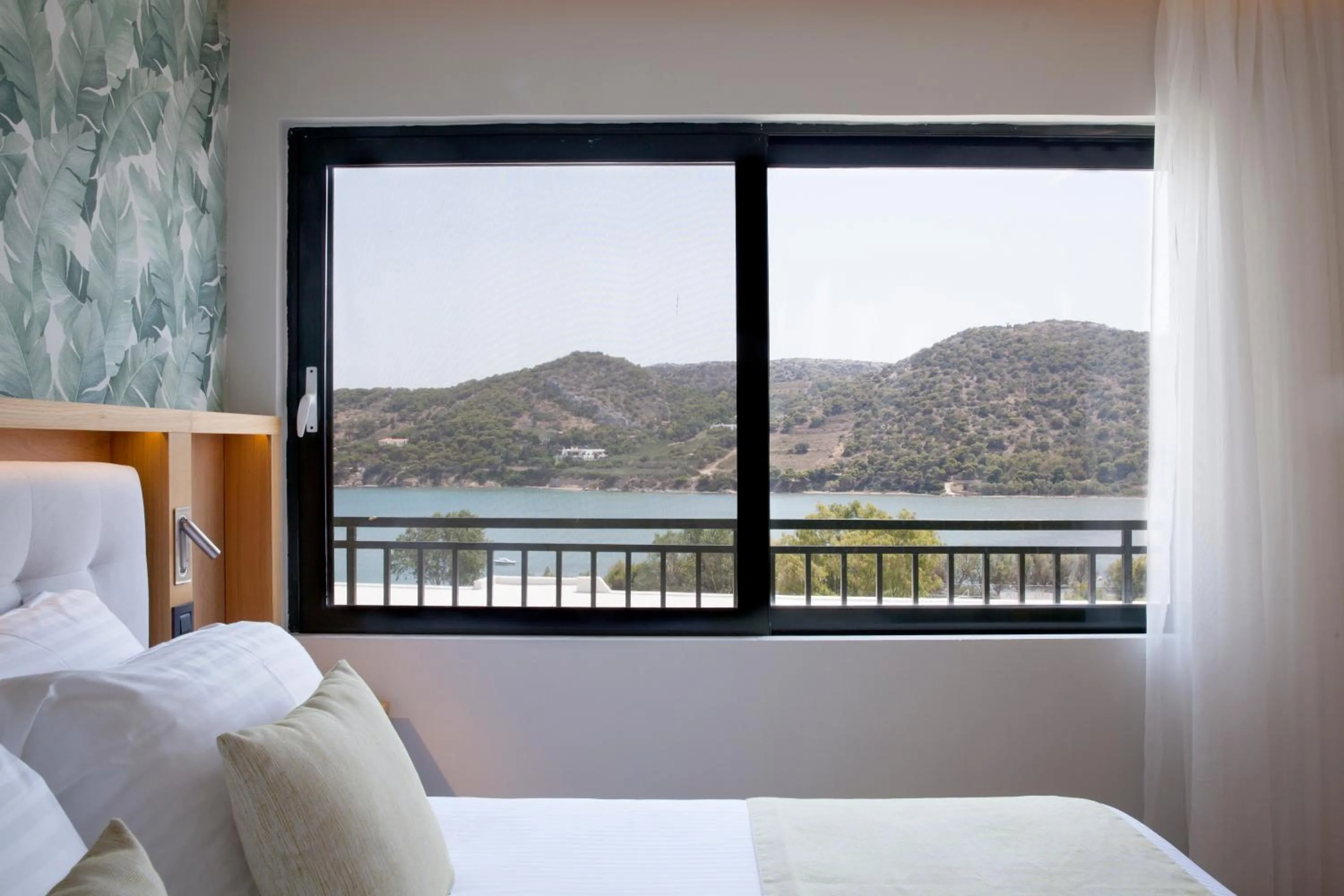 Bedroom, Bed in Zeus Dolce by Wyndham Athens