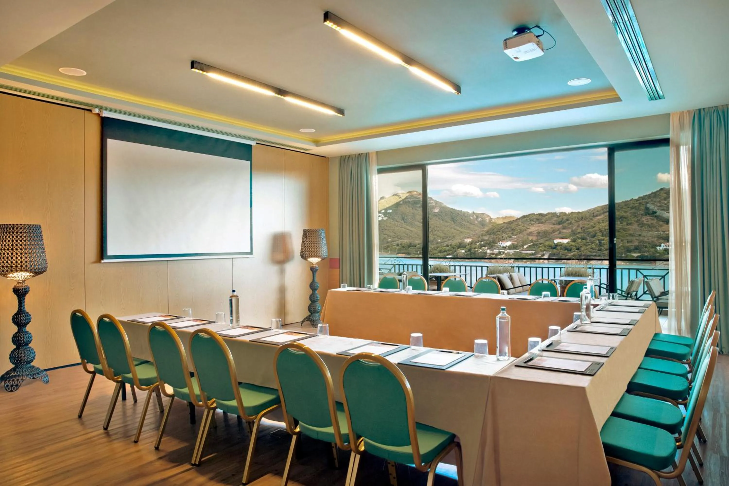 Zeus Dolce by Wyndham Athens