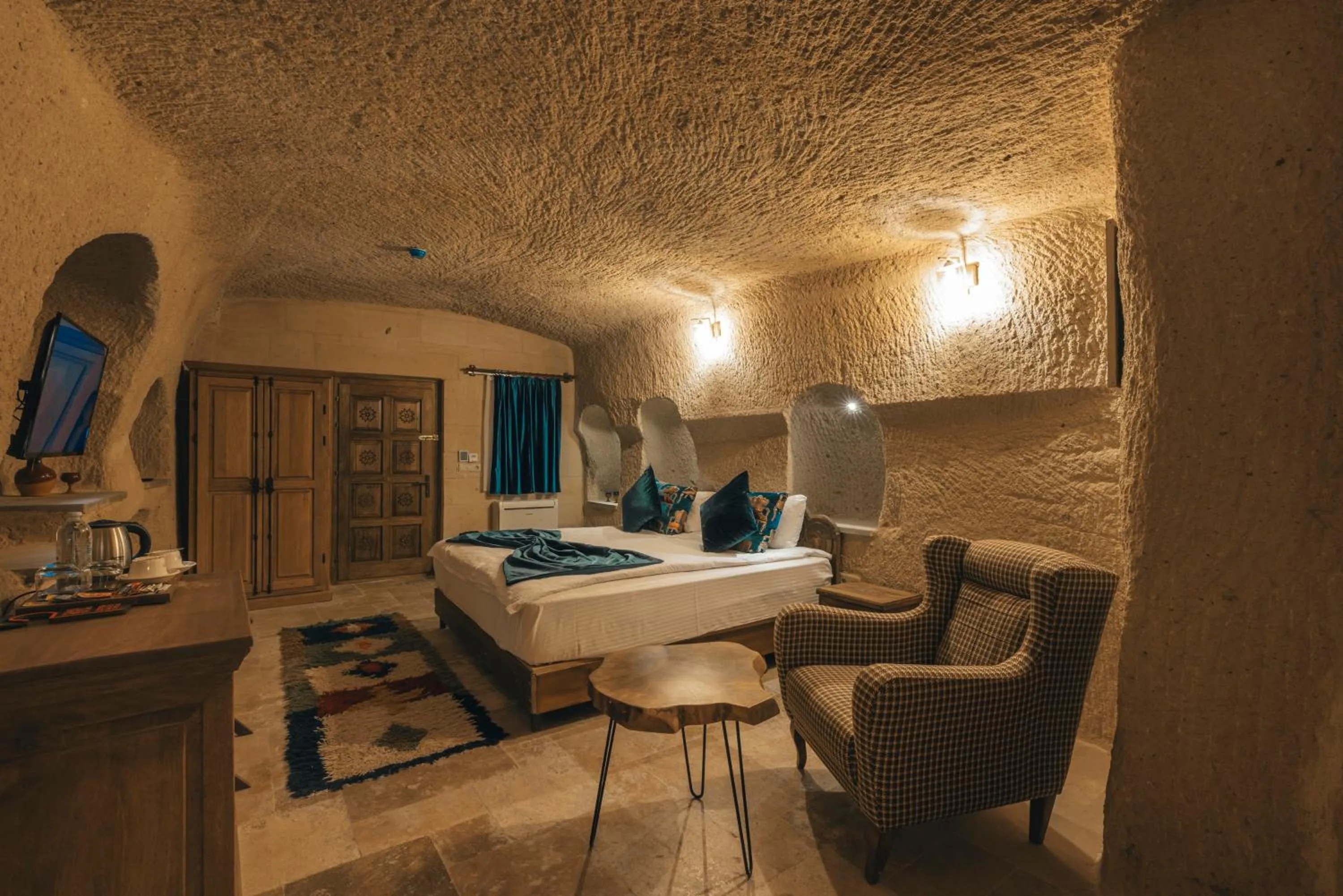 Photo of the whole room, Bed in Harem Suites Cappadocia
