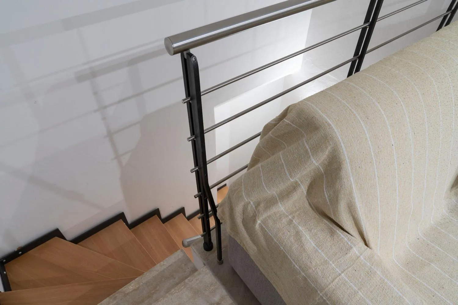 Living room, Bed in Le case di vada - Il Faro
