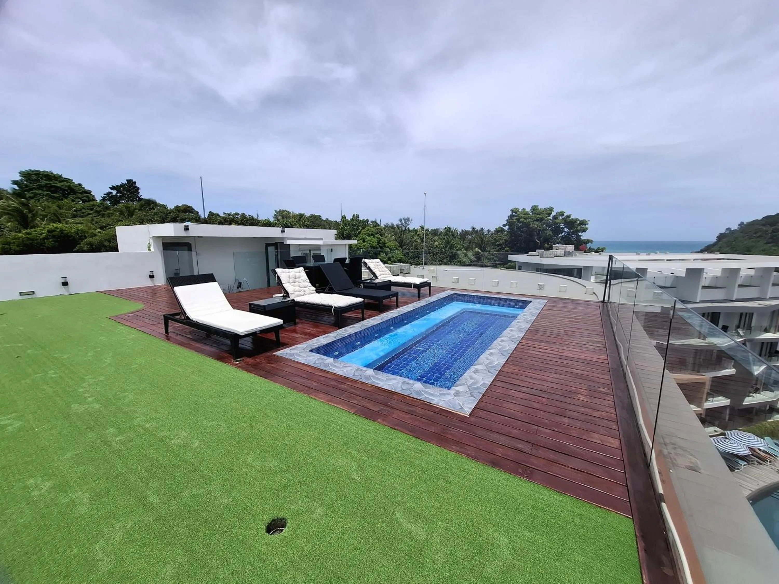 Swimming pool in Twin Sands Resort Penthouse