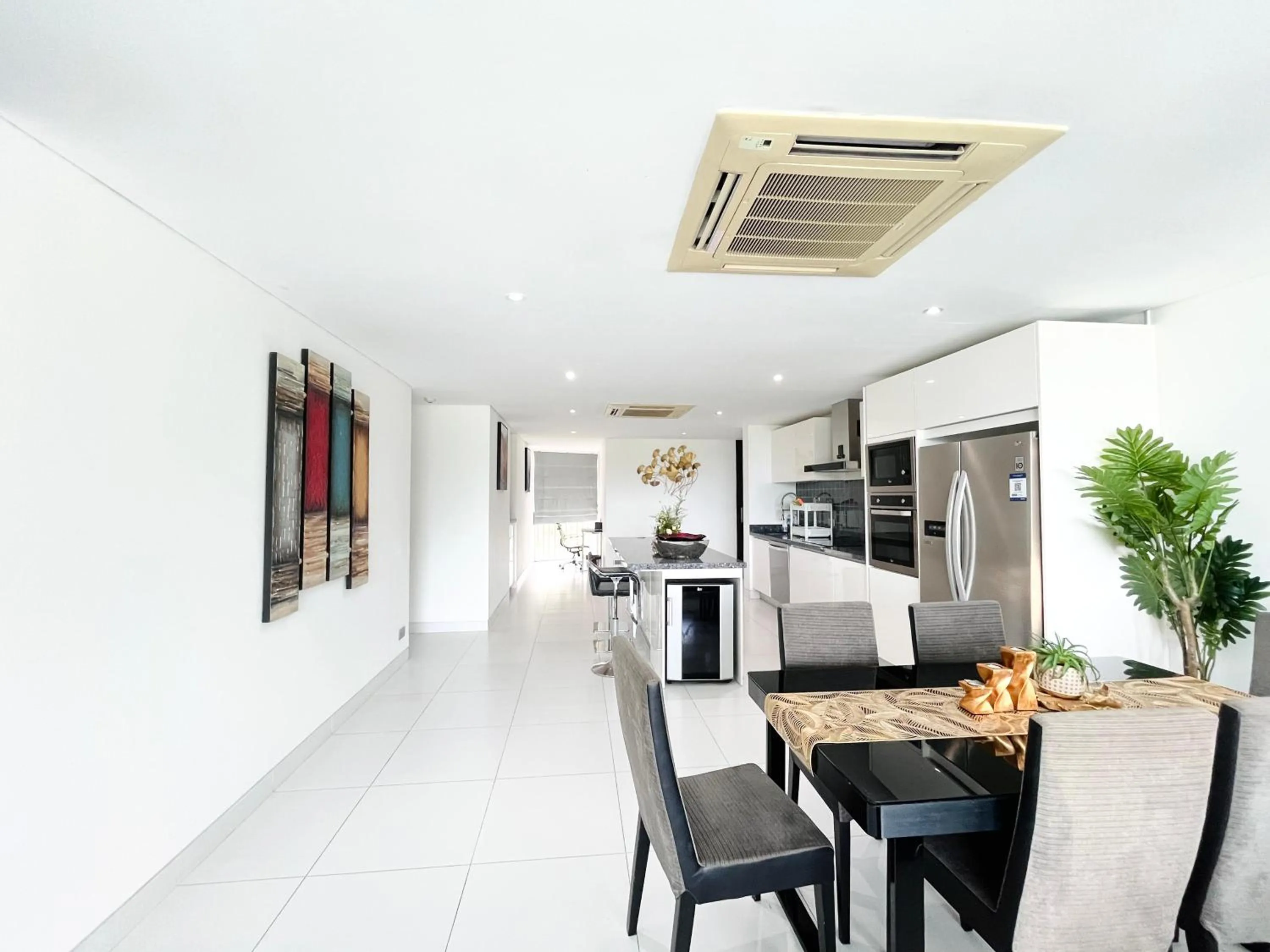 Seating area in Twin Sands Resort Penthouse