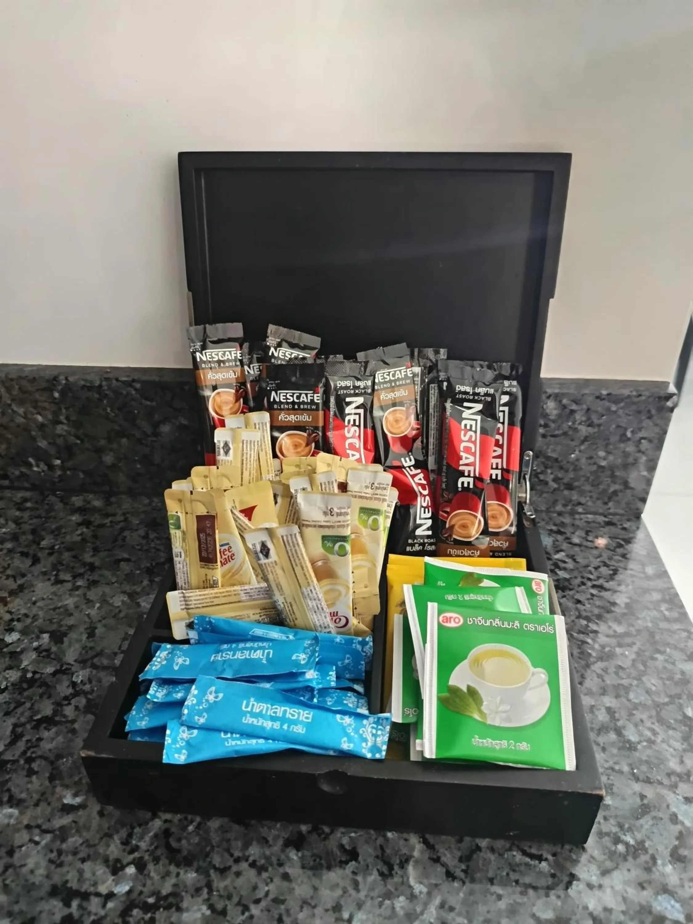 Coffee/tea facilities in Twin Sands Resort Penthouse