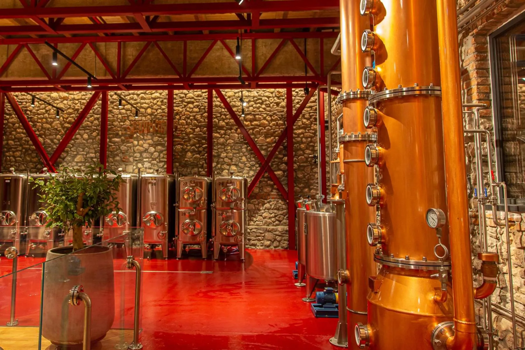 Restaurant/places to eat in Melesin Distillery