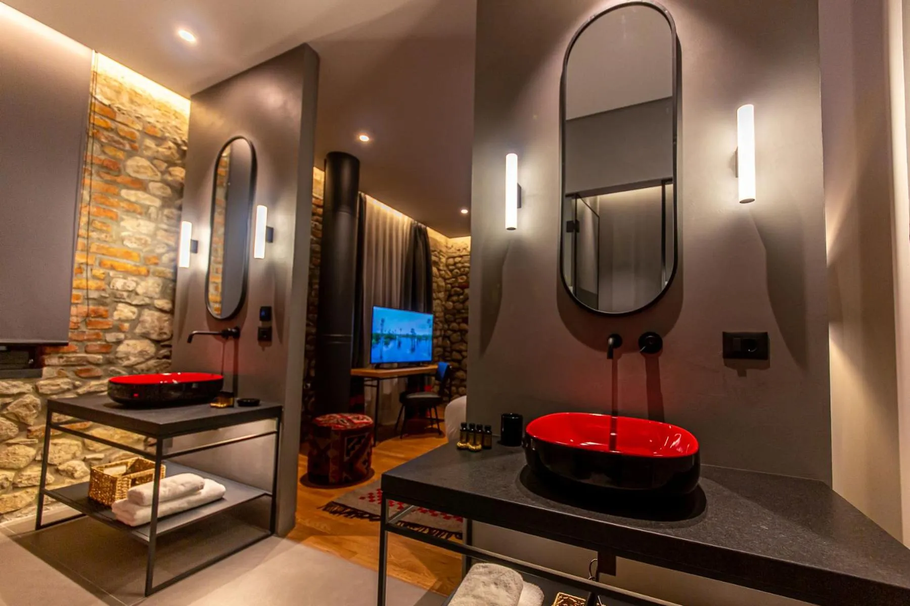 Toilet in Melesin Distillery