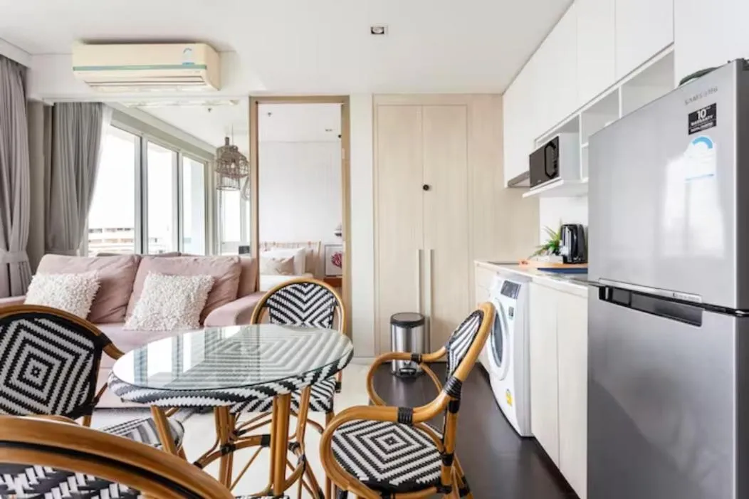 Dining area in Family Suite Sea view 2Bedroom at Veranda Residence Pattaya