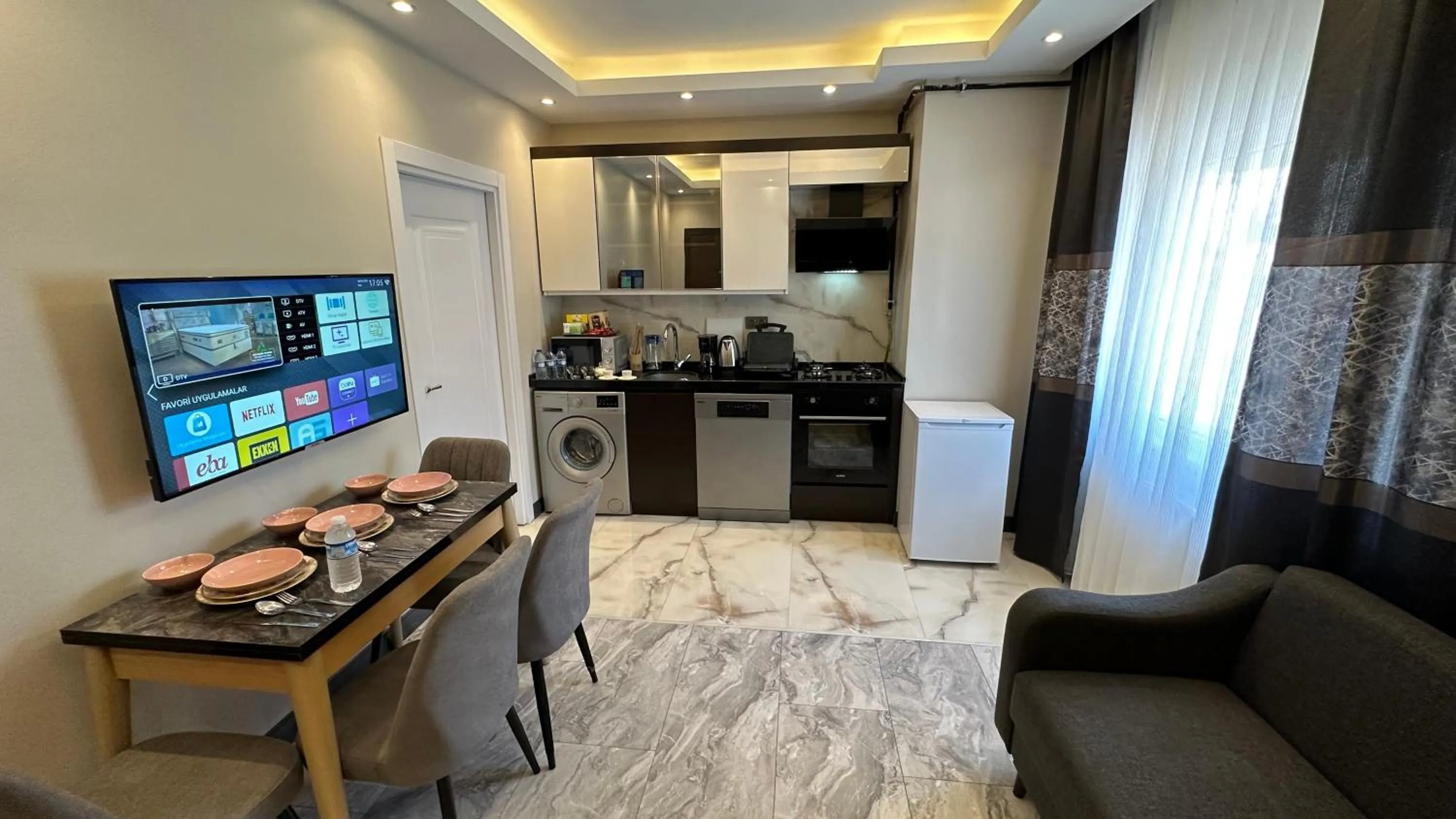 TV and multimedia in Mar Boutique Apartment