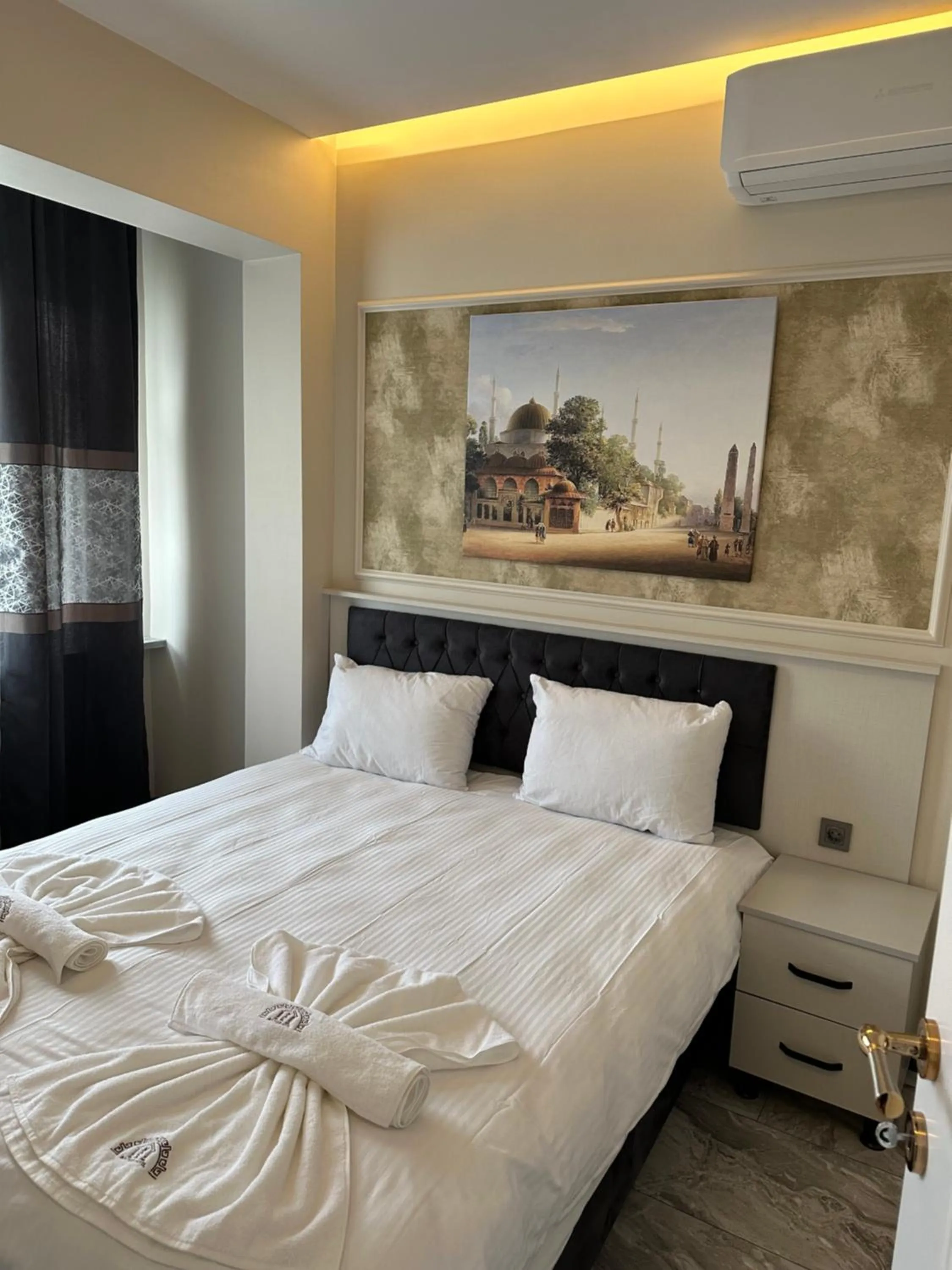 Bed in Mar Boutique Apartment