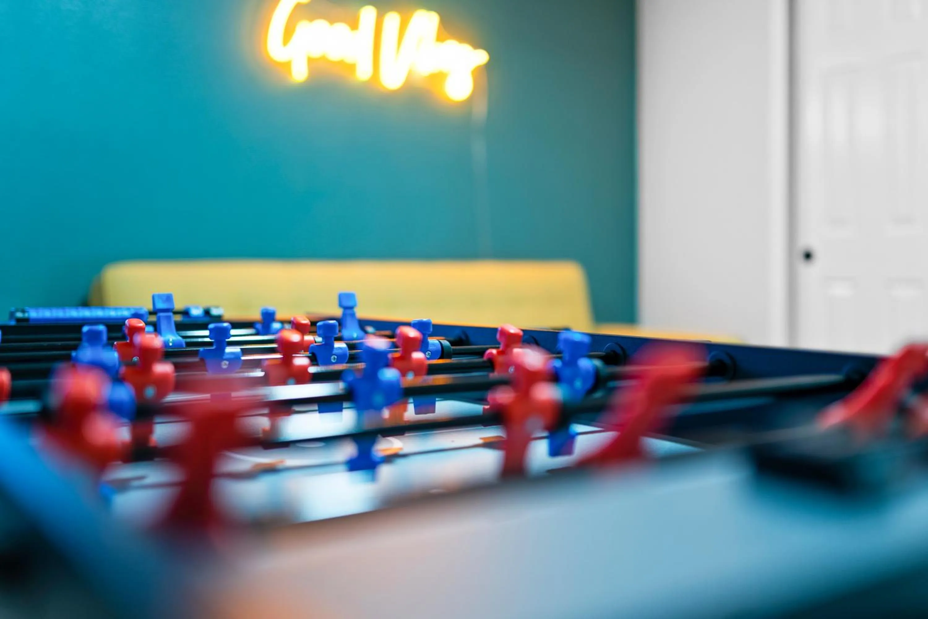 Modern & Homey 3BR Home, Remote Work Friendly, King Beds, Fast WiFi