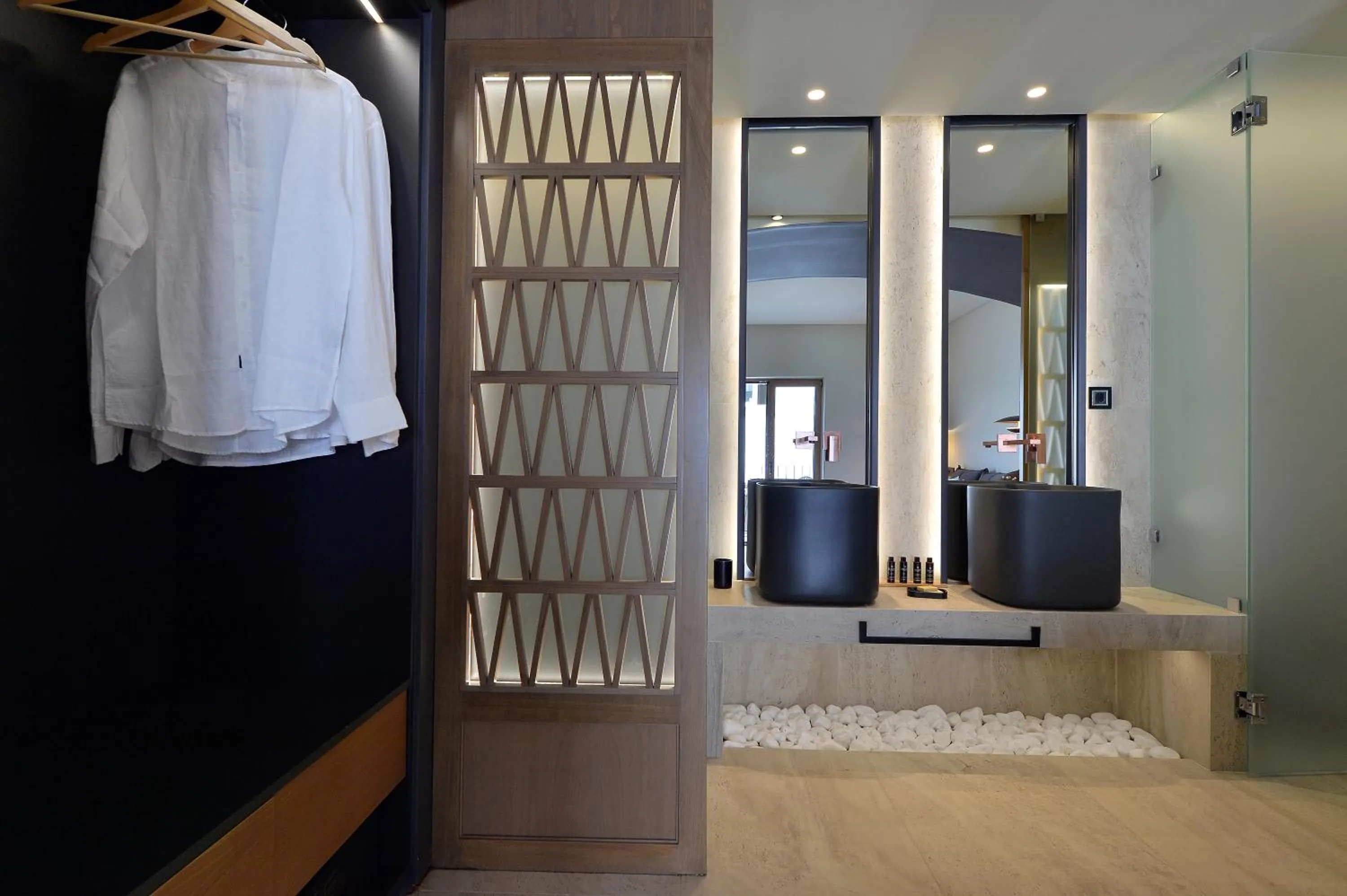 wardrobe in Aktaion Beach Boutique Hotel & Spa