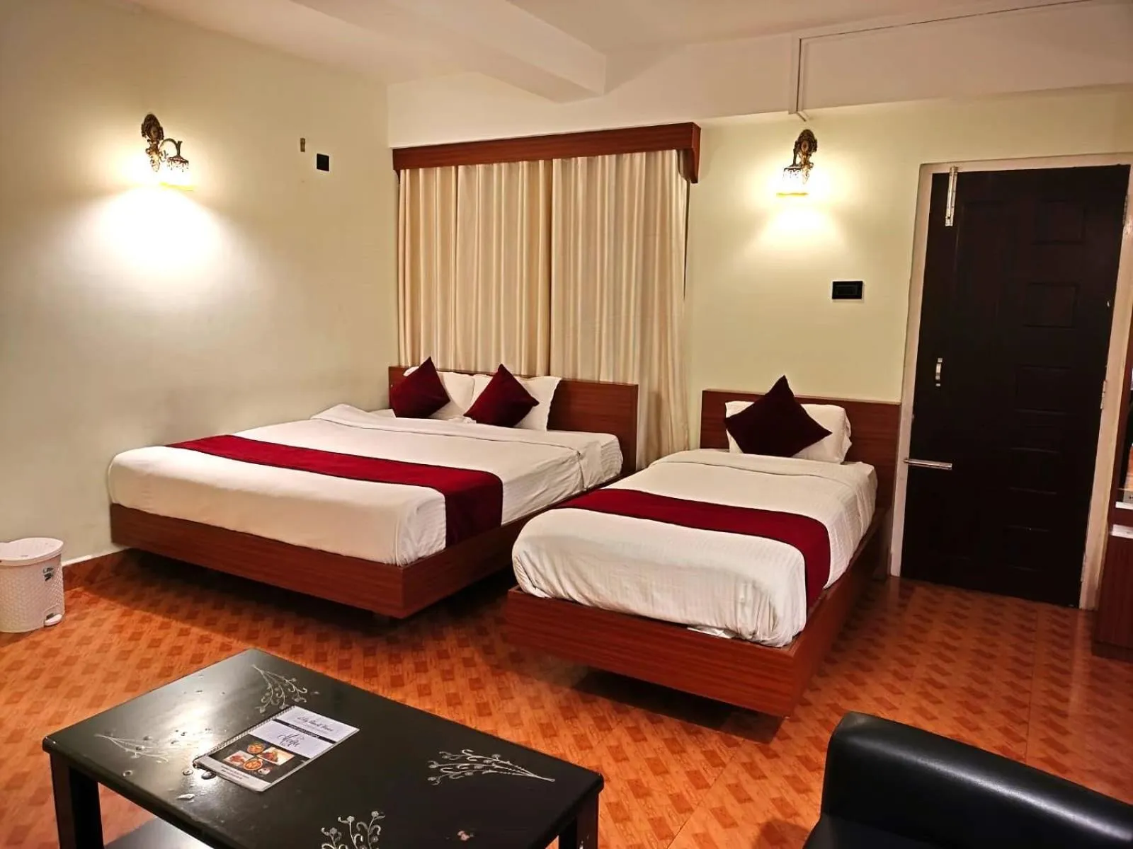 Bed in LILY GUEST HOUSE