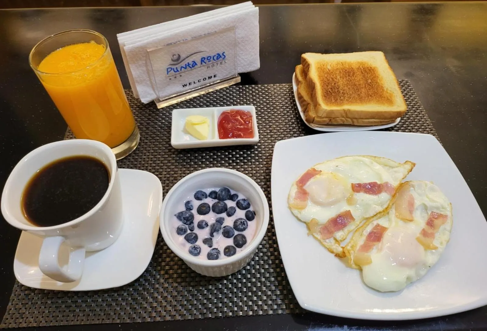 Property building in Hotel Punta Rocas - Huacho