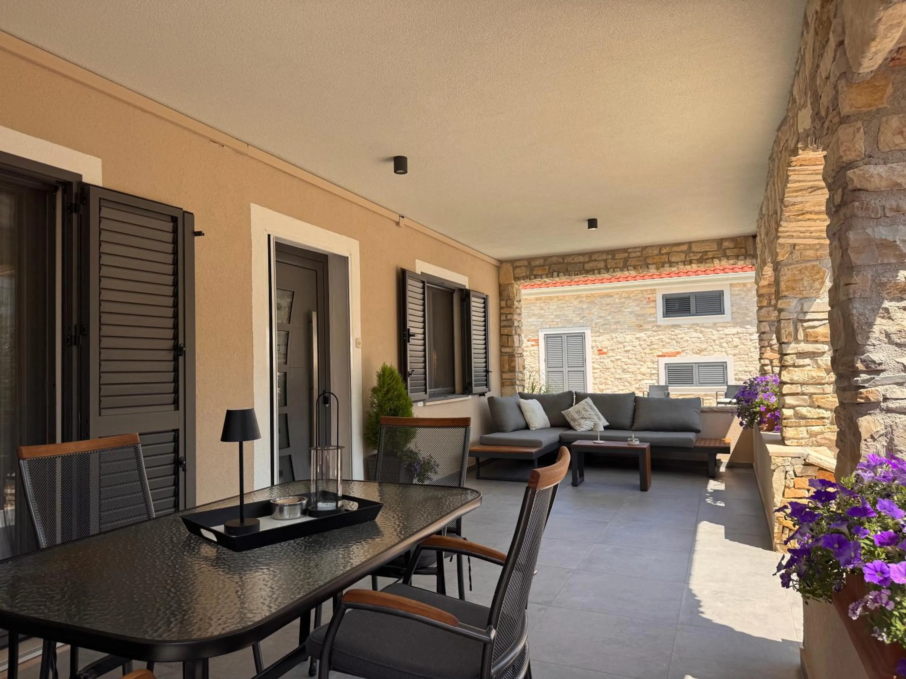 Apartment in Vi la Mare - Mediterranes Apartment-Feeling mit Poolgenuss