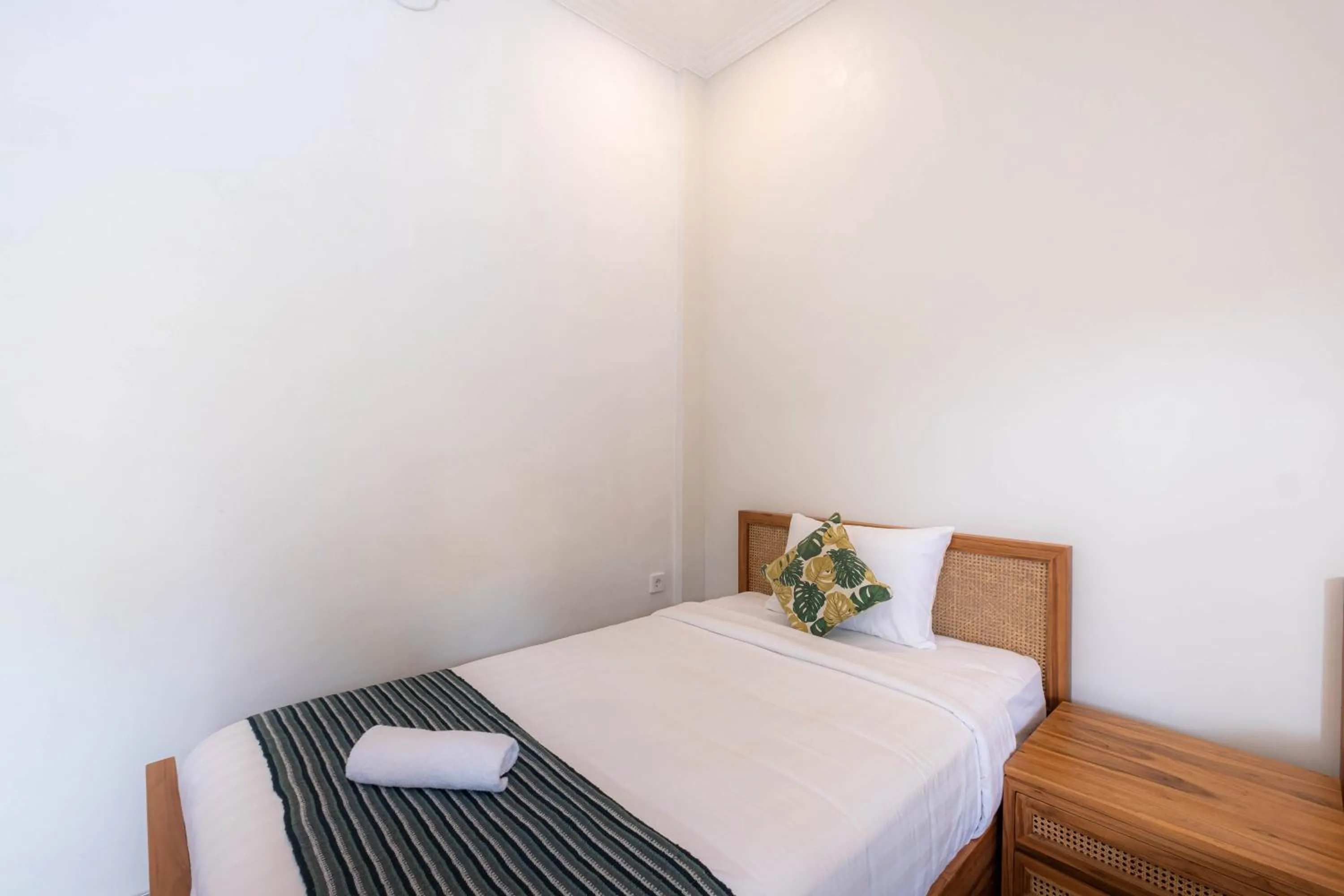 Bed in Kubu Kirana by Supala