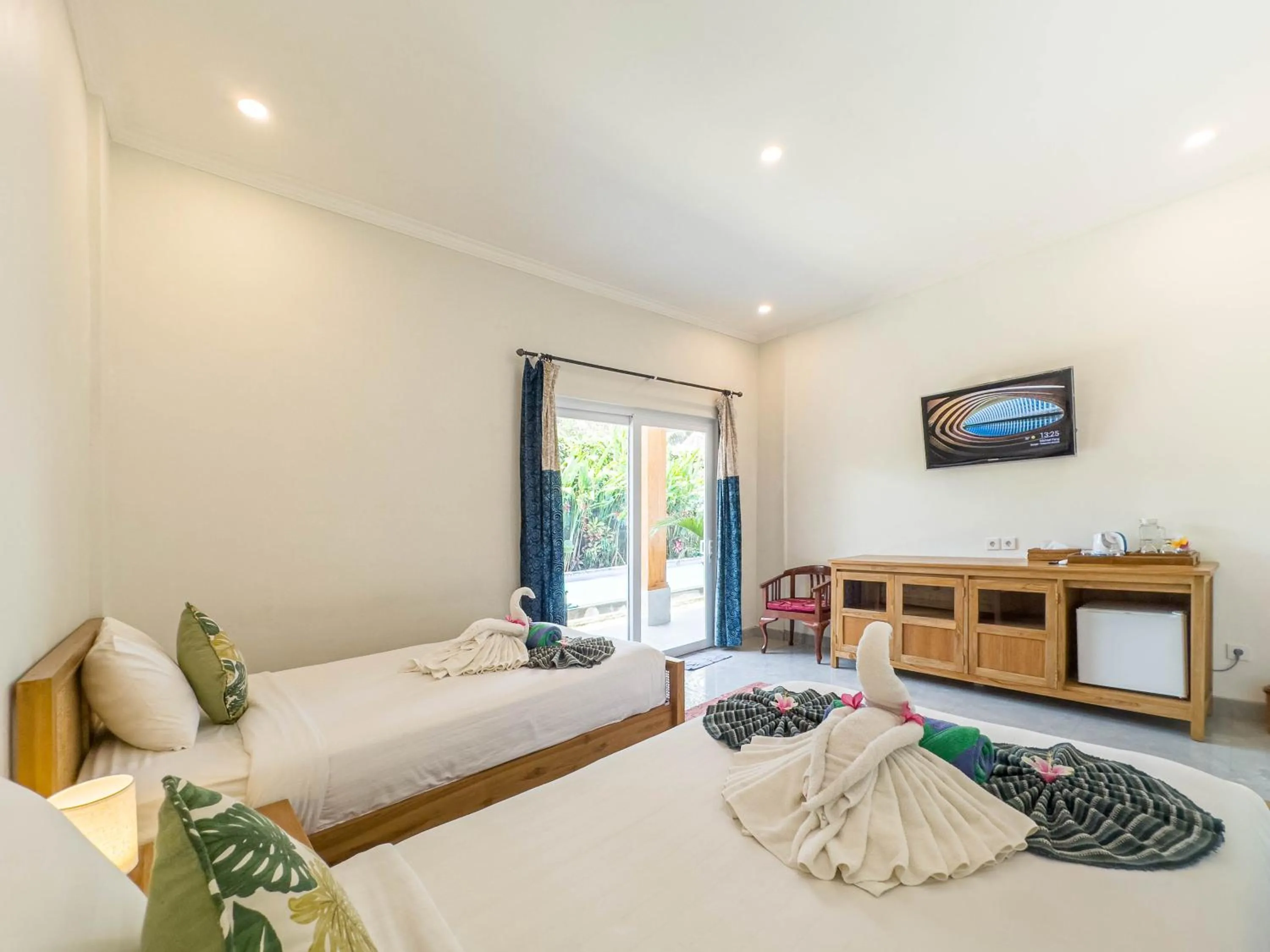 Bedroom, Bed in Kubu Kirana by Supala