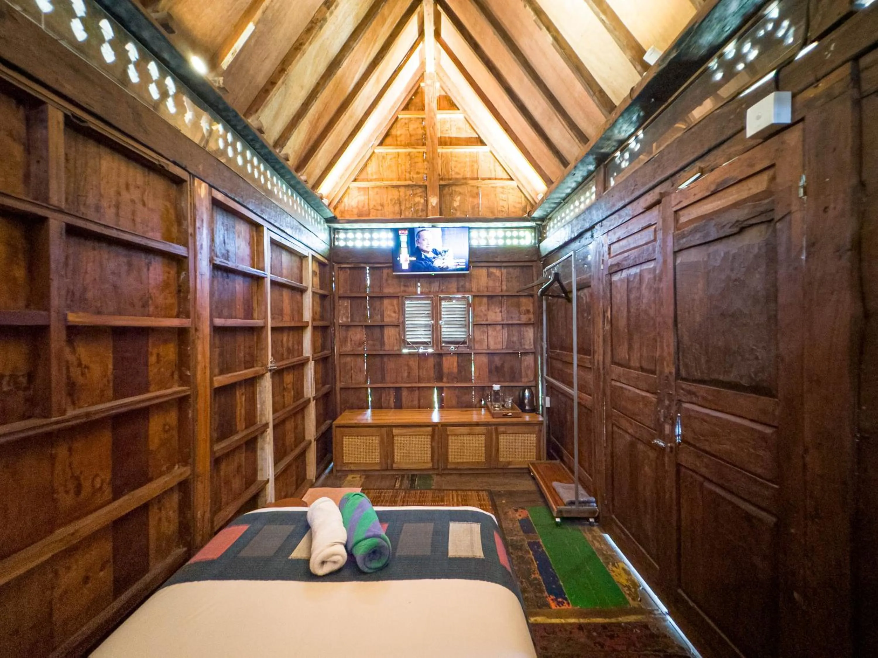 Bedroom, Bed in Kubu Kirana by Supala