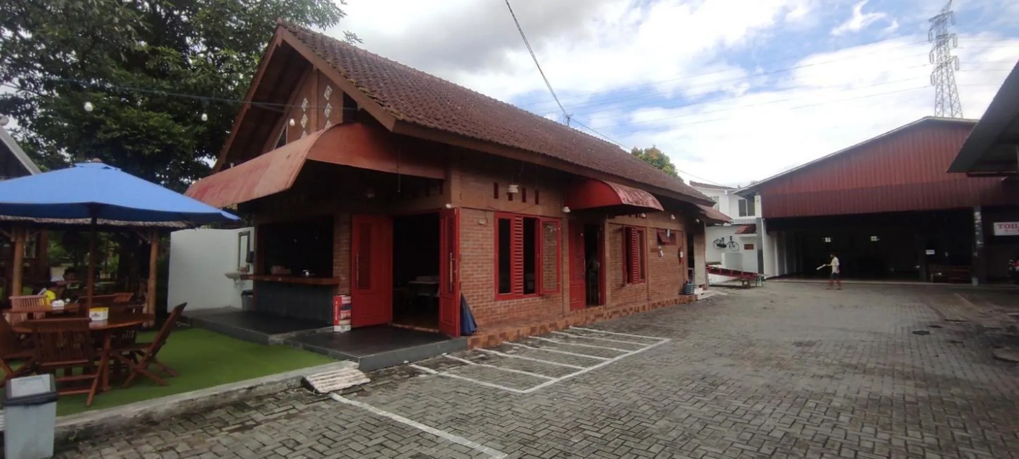 Property building in Aliandra Villa by The Lavana