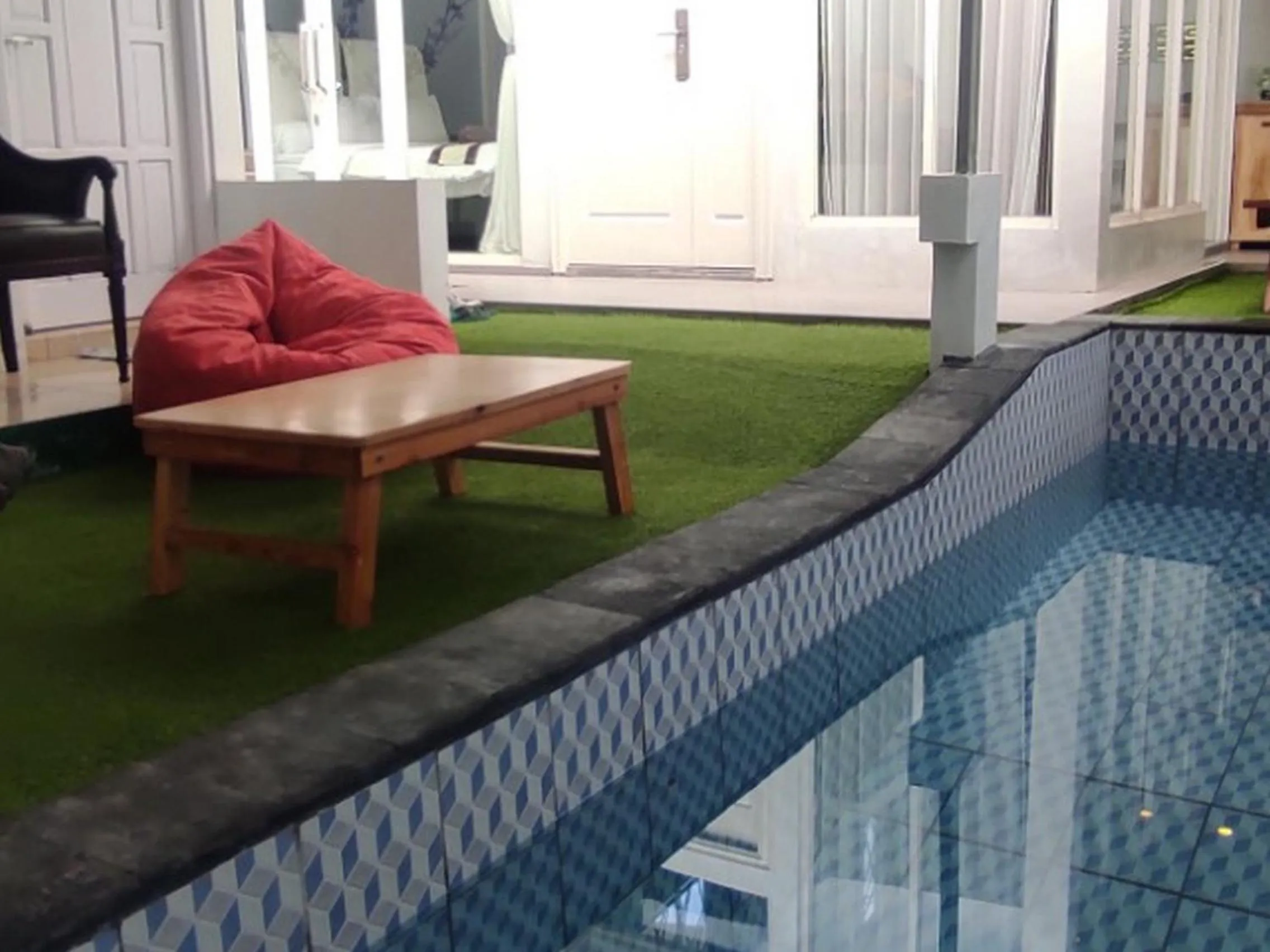 Swimming pool in Aliandra Villa by The Lavana