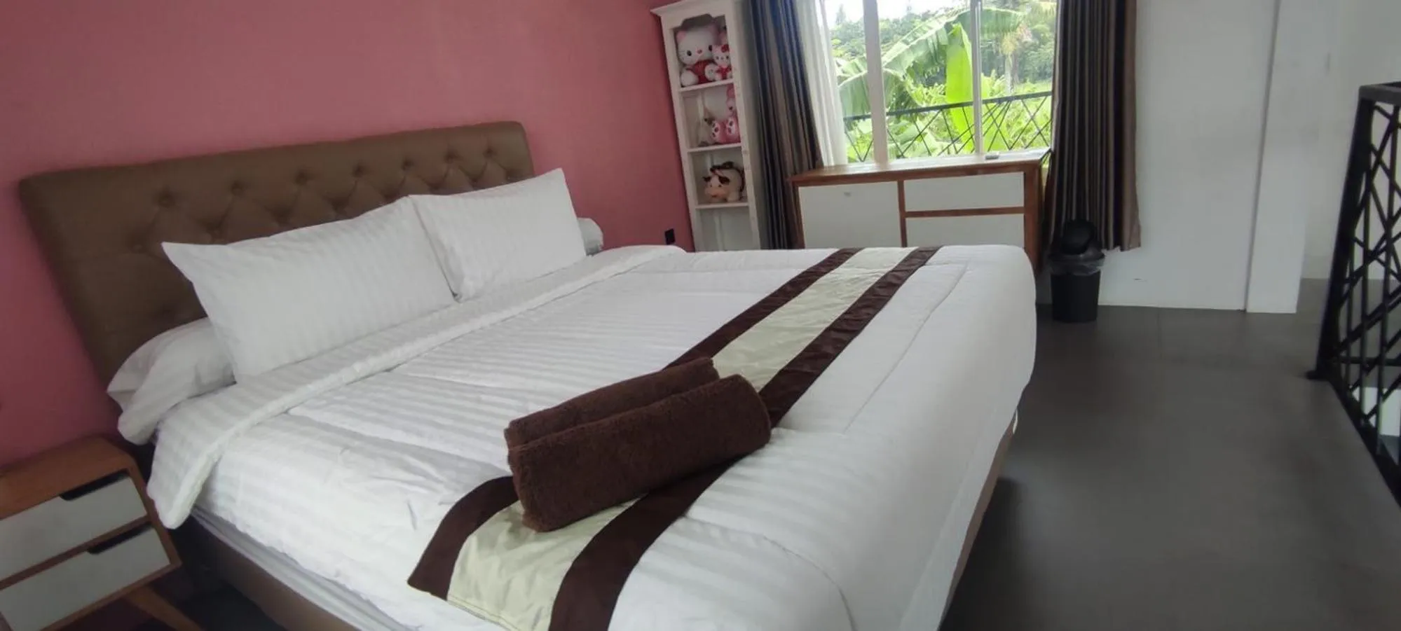 Bed in Aliandra Villa by The Lavana