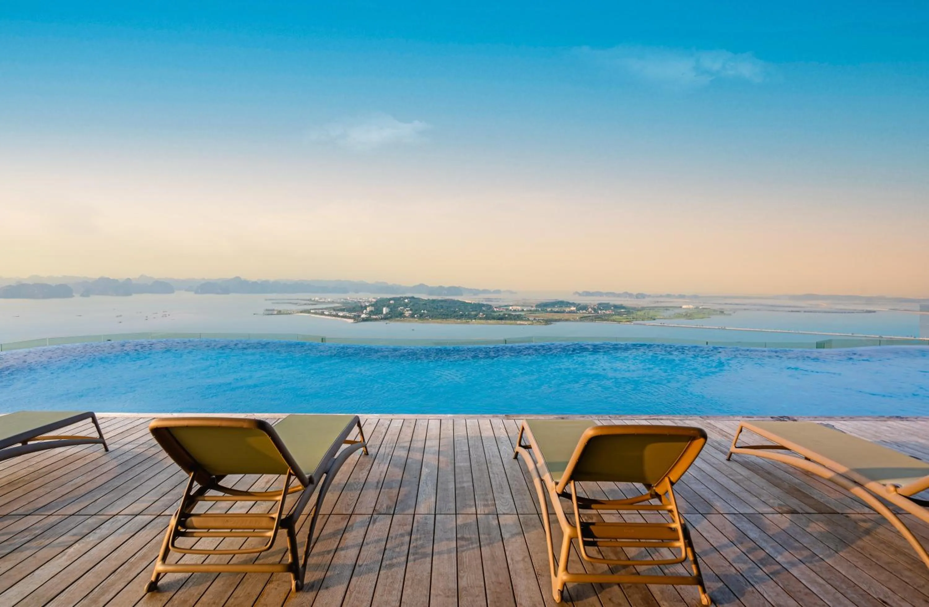 Pool view in A La Carte Ha Long Bay Managed by TASECO