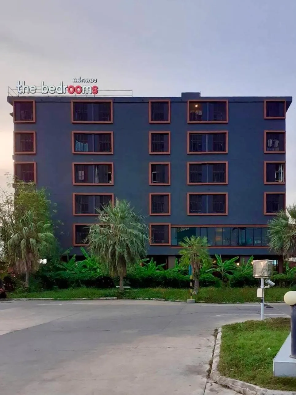 Property building in The Bedrooms Maeklong and Services Apartment