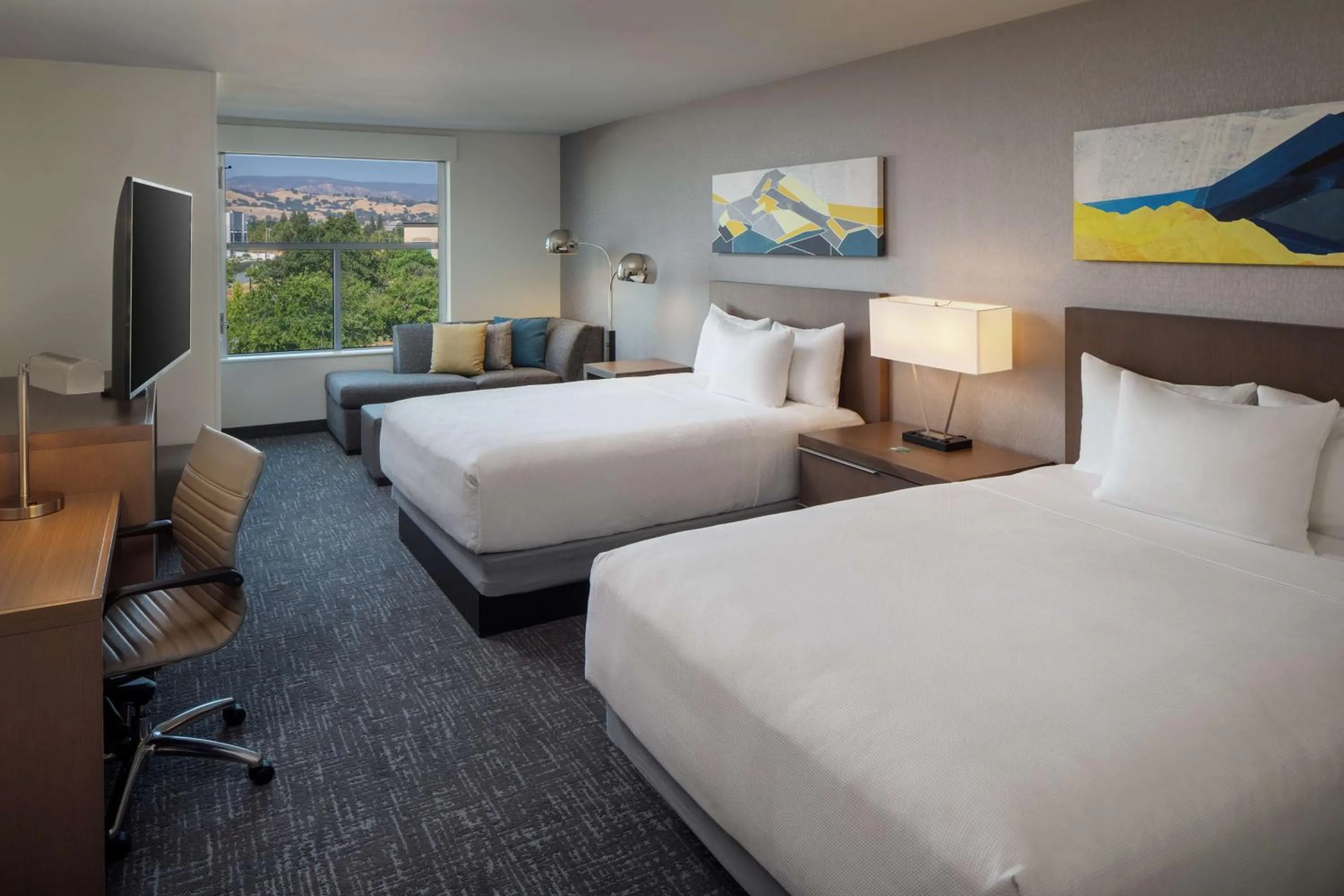 Bedroom, Bed in Hyatt House Vacaville