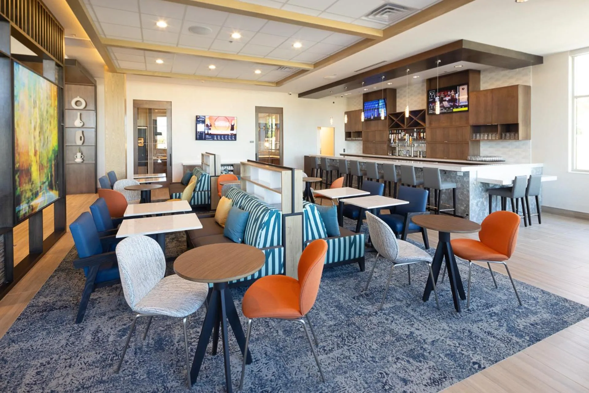 Lounge or bar in Hyatt House Vacaville